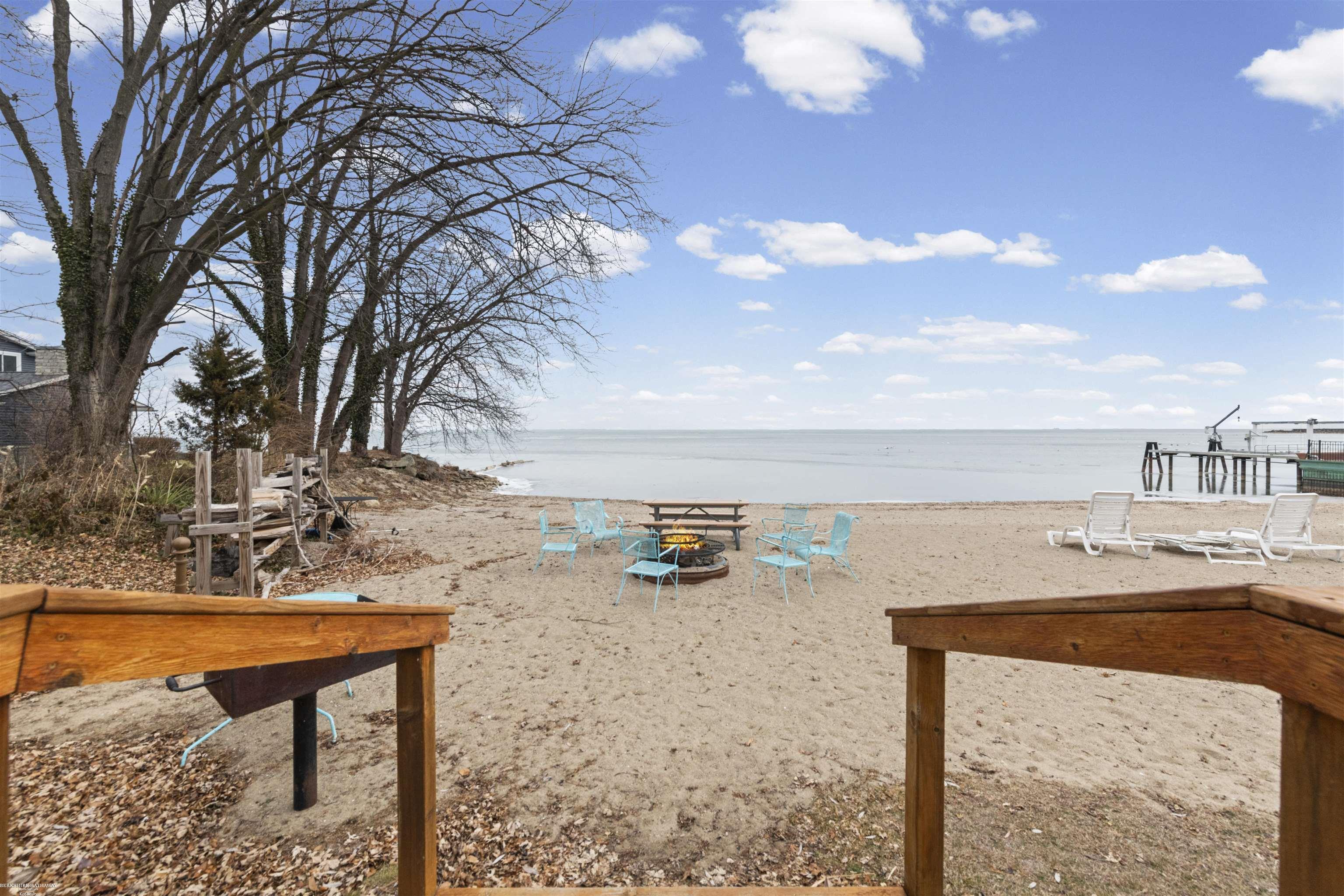 22437 Milner Street, Saint Clair Shores, MI, 48081