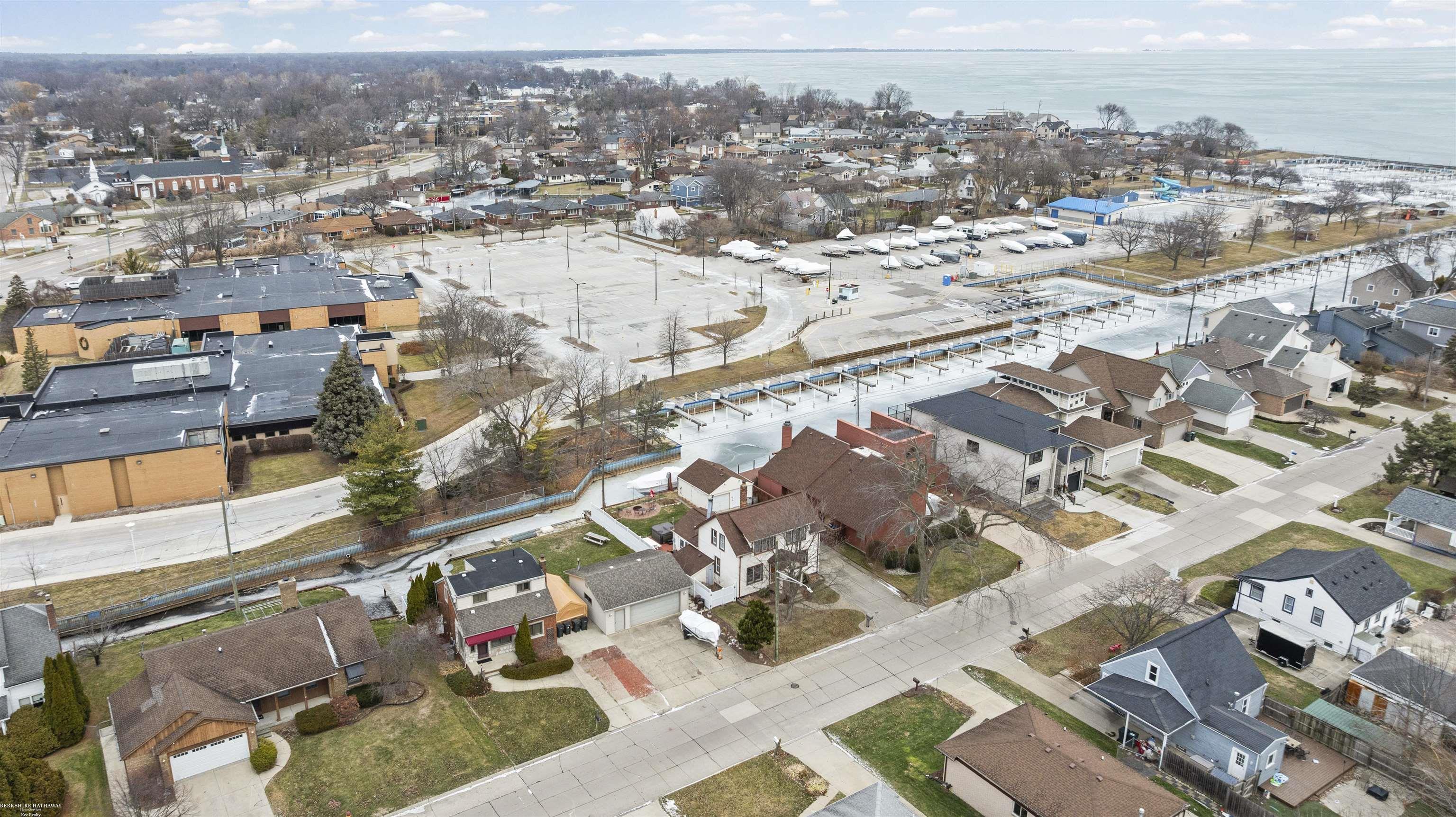 22437 Milner Street, Saint Clair Shores, MI, 48081