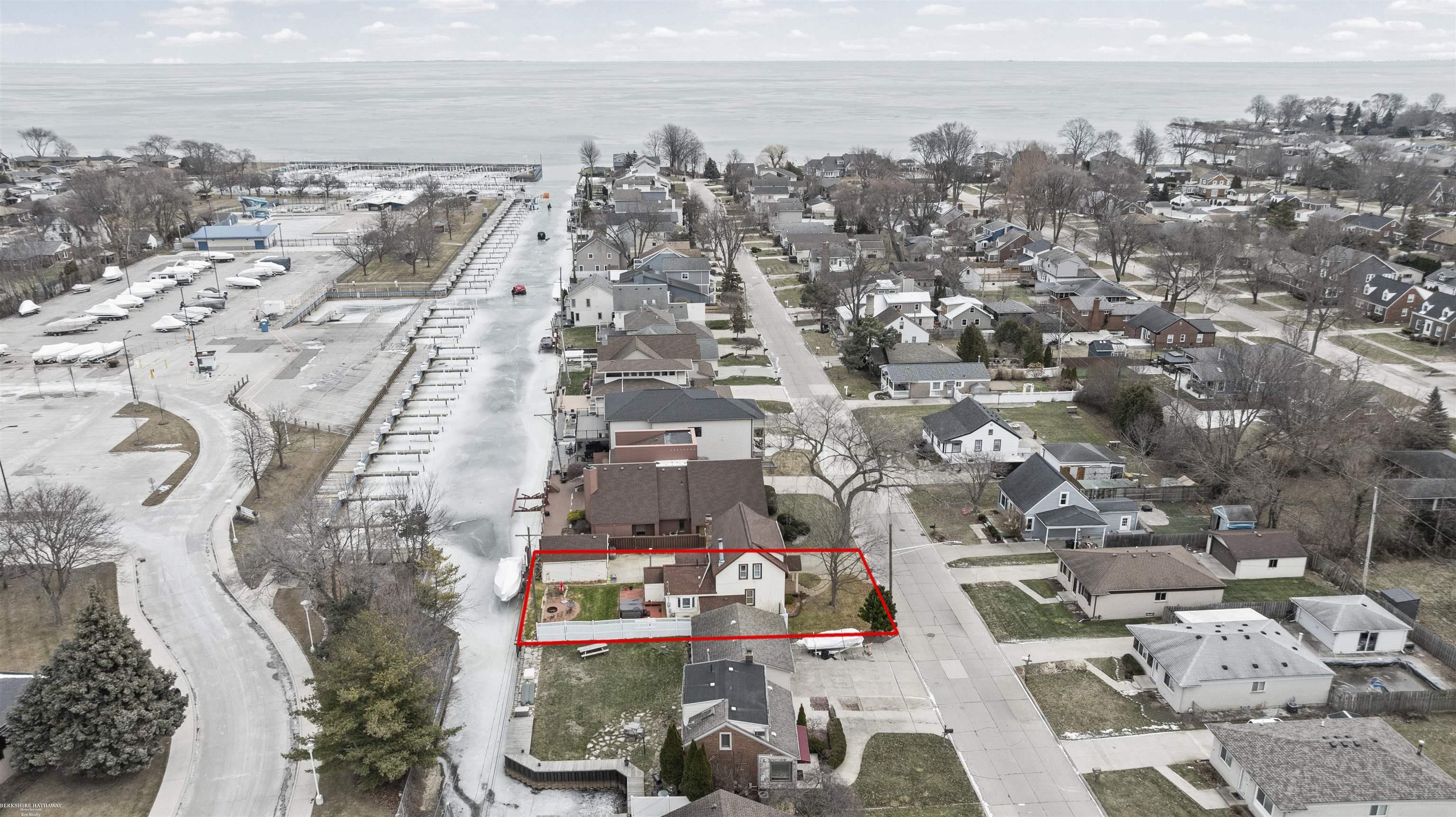 22437 Milner Street, Saint Clair Shores, MI, 48081