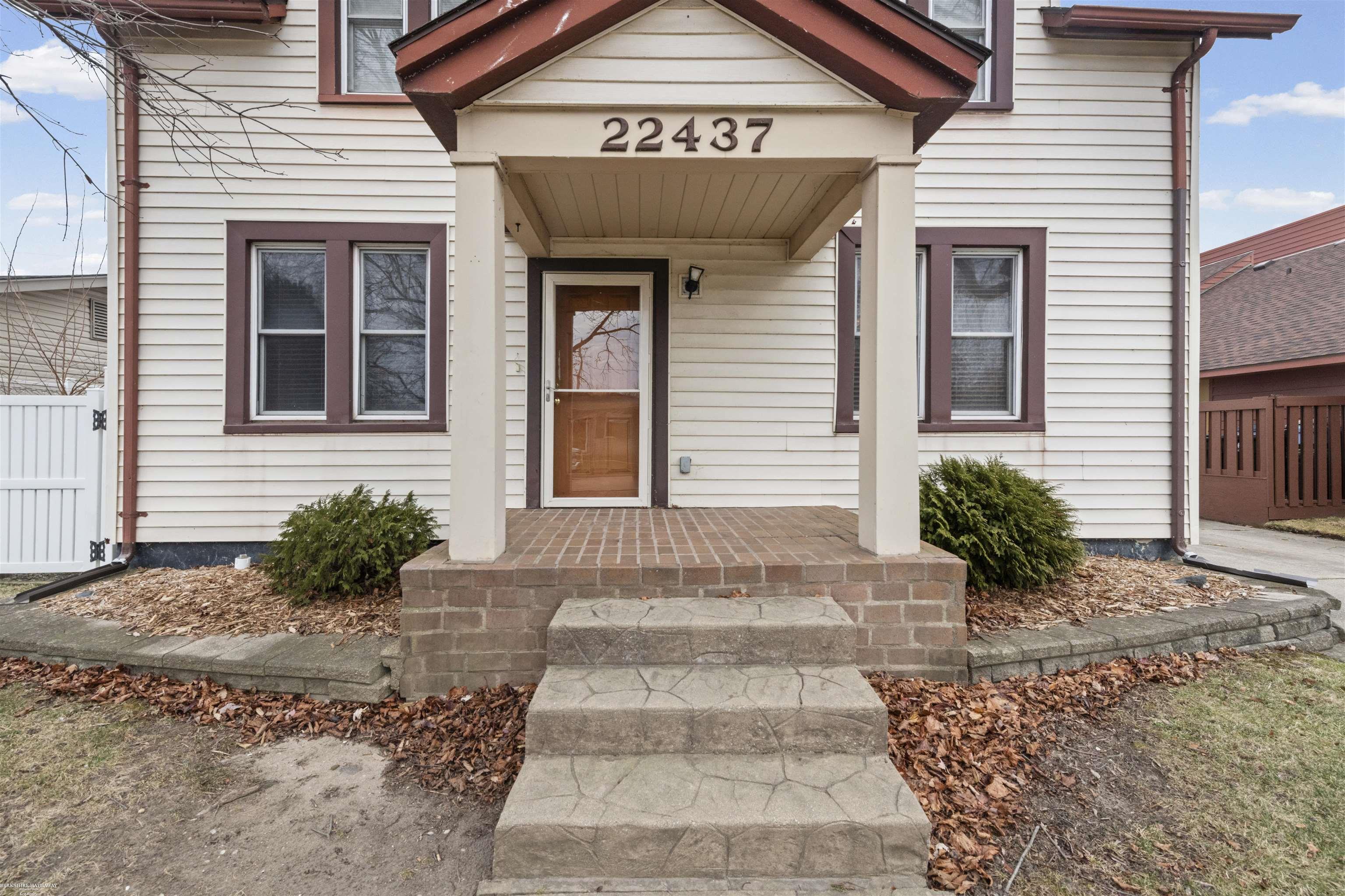 22437 Milner Street, Saint Clair Shores, MI, 48081