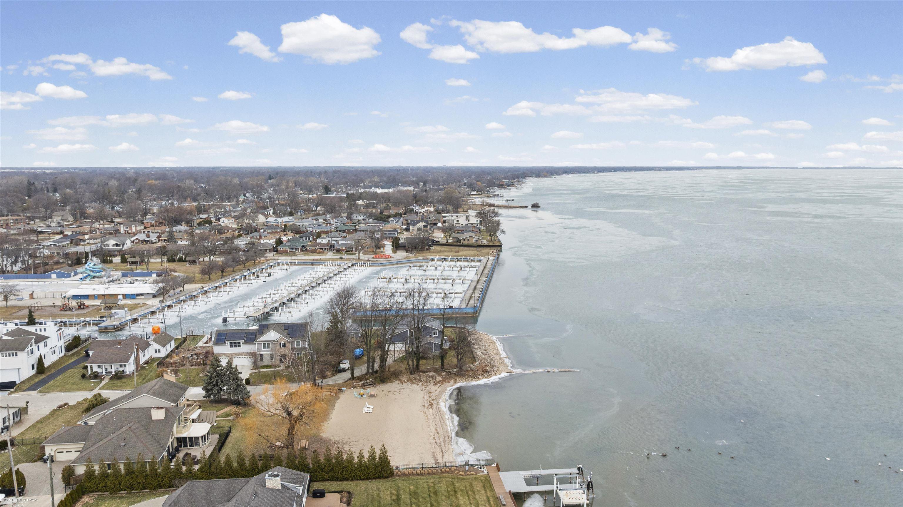 22437 Milner Street, Saint Clair Shores, MI, 48081