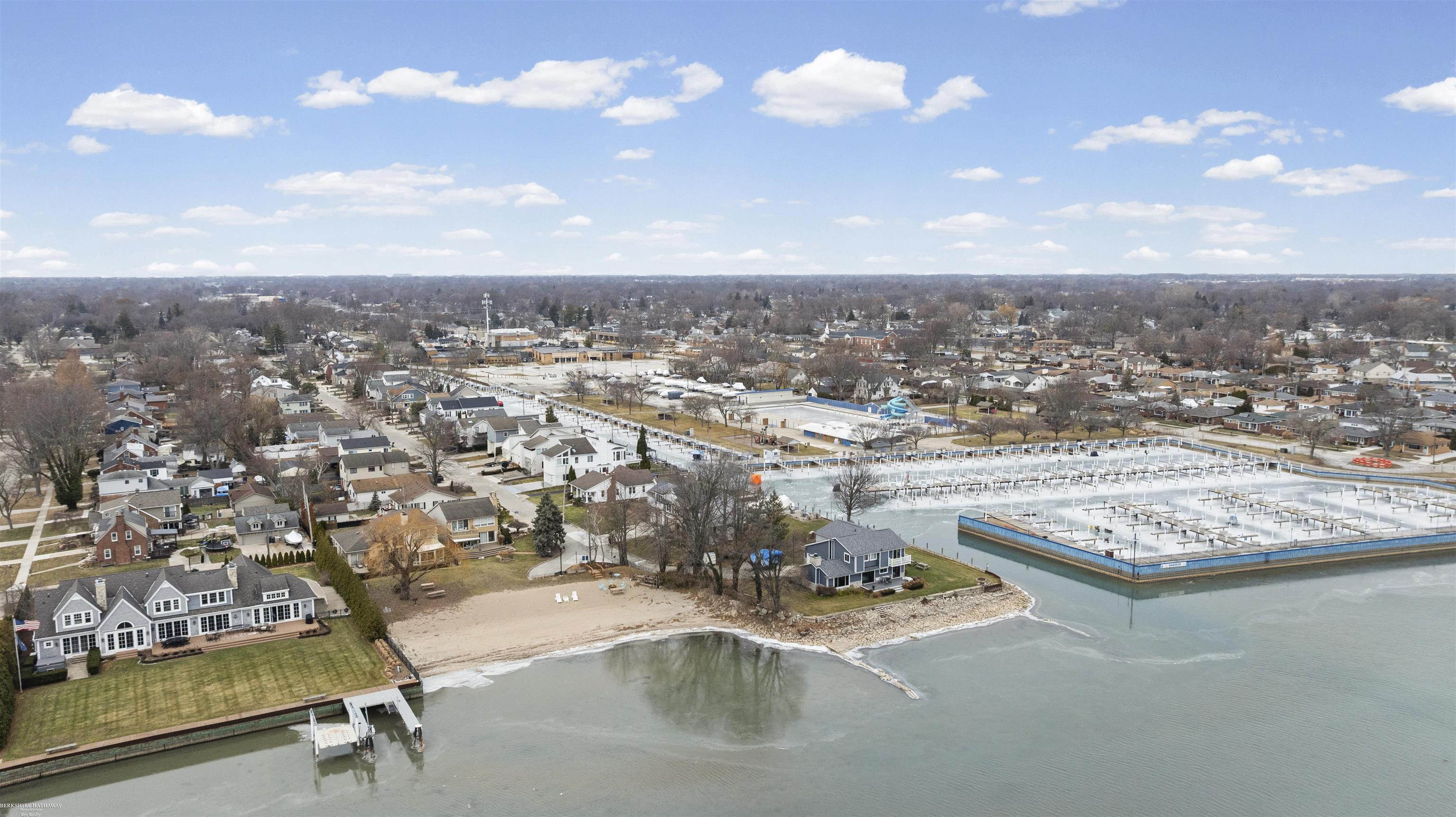 22437 Milner Street, Saint Clair Shores, MI, 48081