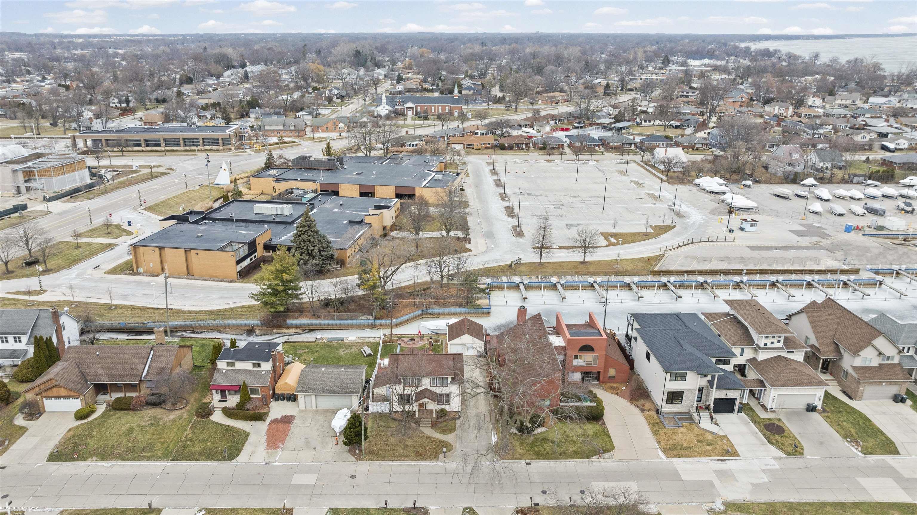 22437 Milner Street, Saint Clair Shores, MI, 48081