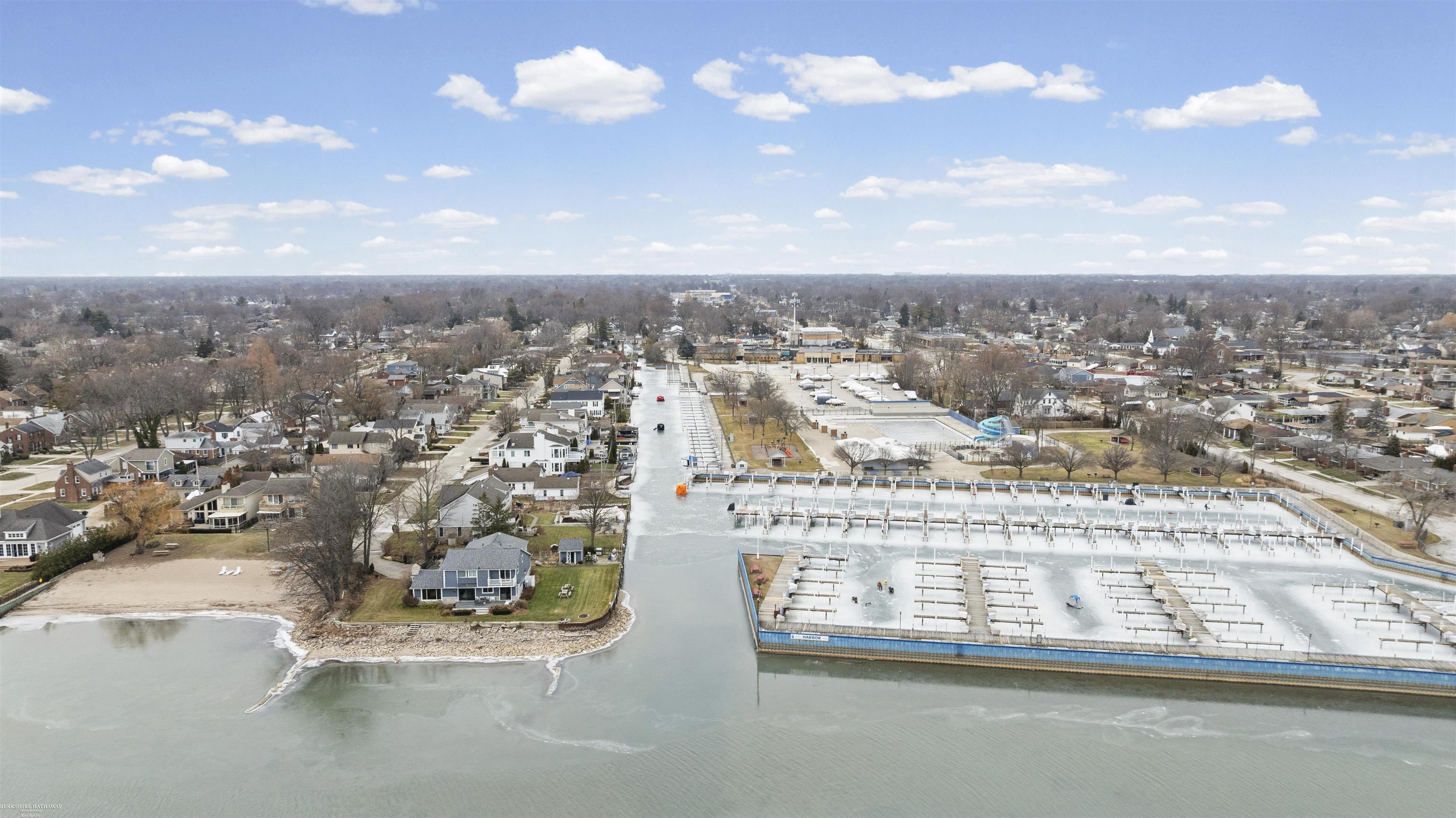 22437 Milner Street, Saint Clair Shores, MI, 48081