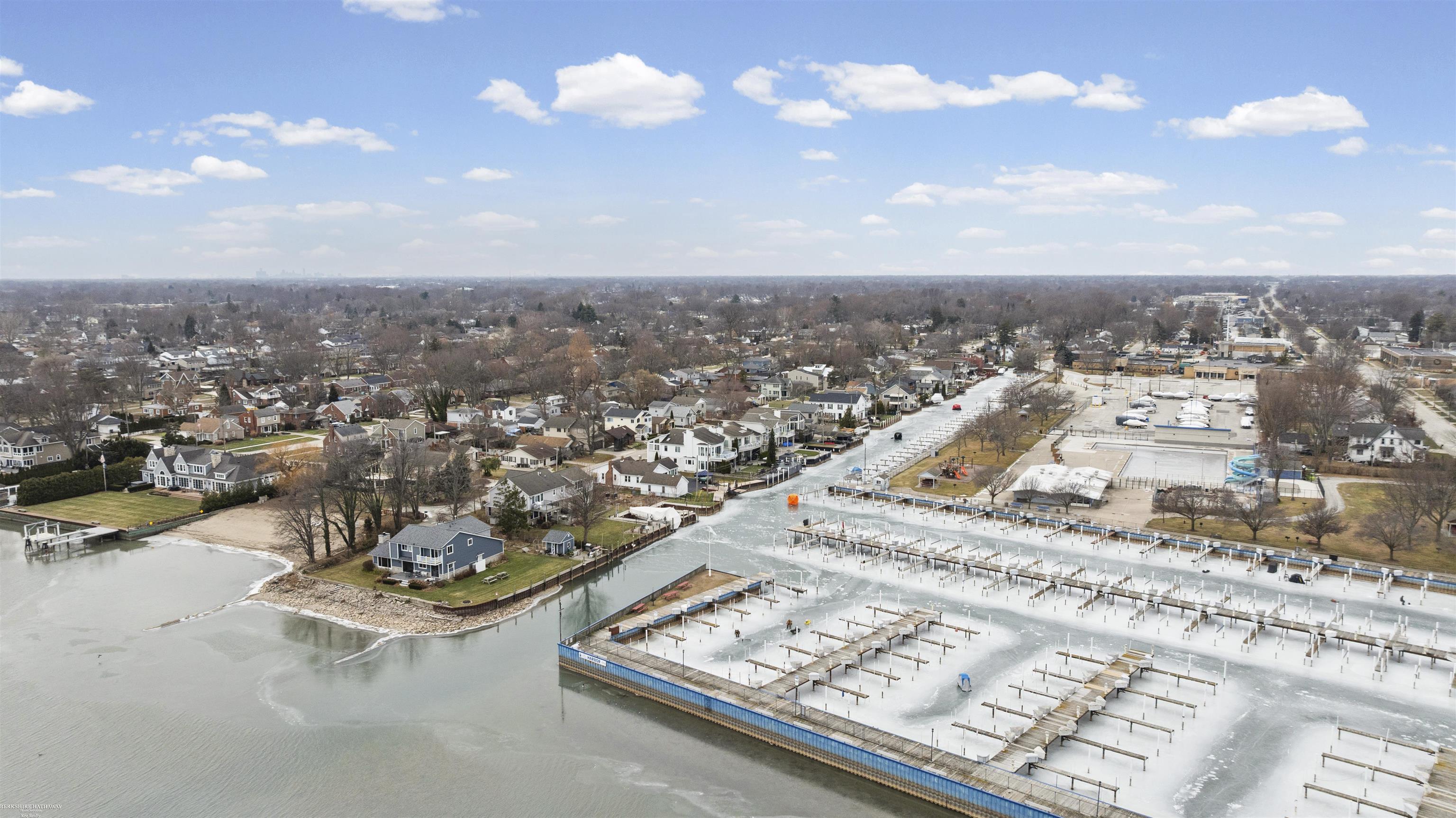 22437 Milner Street, Saint Clair Shores, MI, 48081