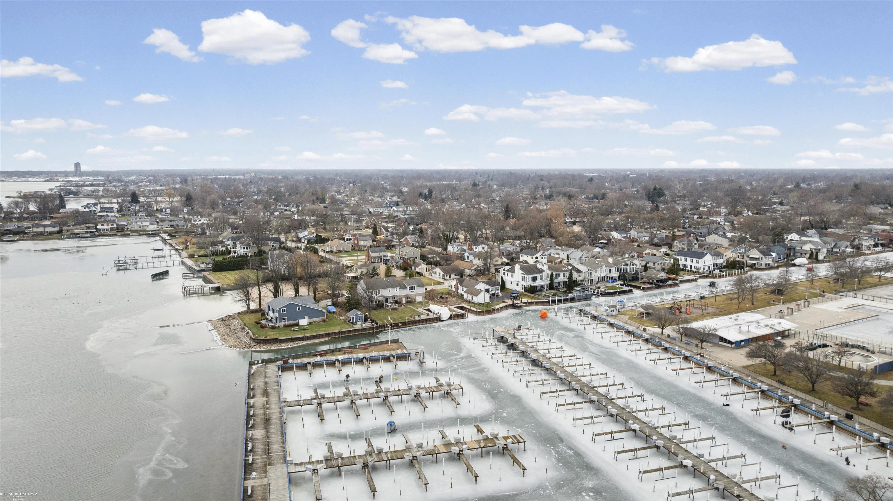 22437 Milner Street, Saint Clair Shores, MI, 48081