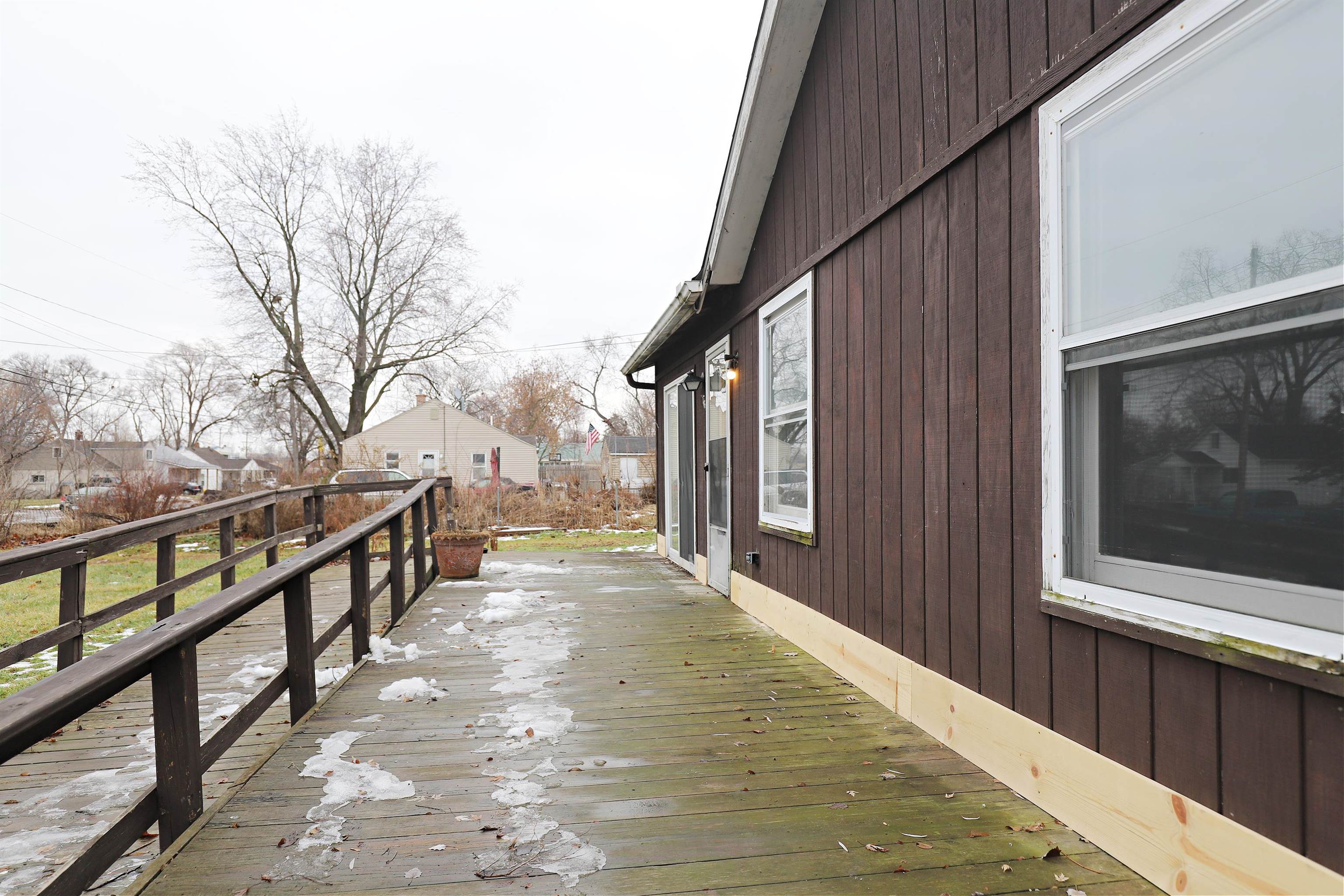 Homes for sale in Burton City Genesee, MI | 1450 Carman St, Burton City Genesee, MI 48529 | MLS# 5050196533