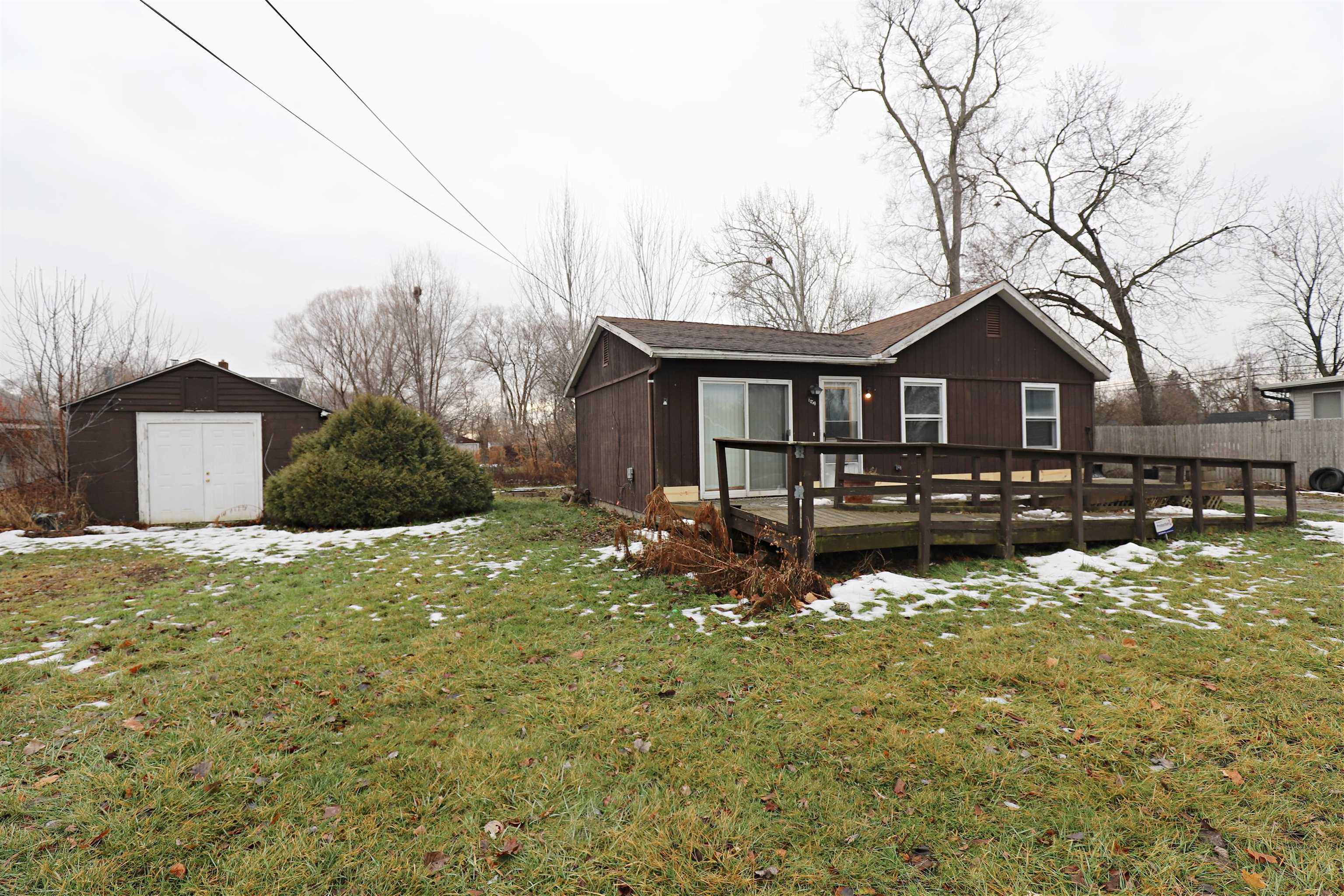 1450 Carman, Burton, MI 48529 Photo