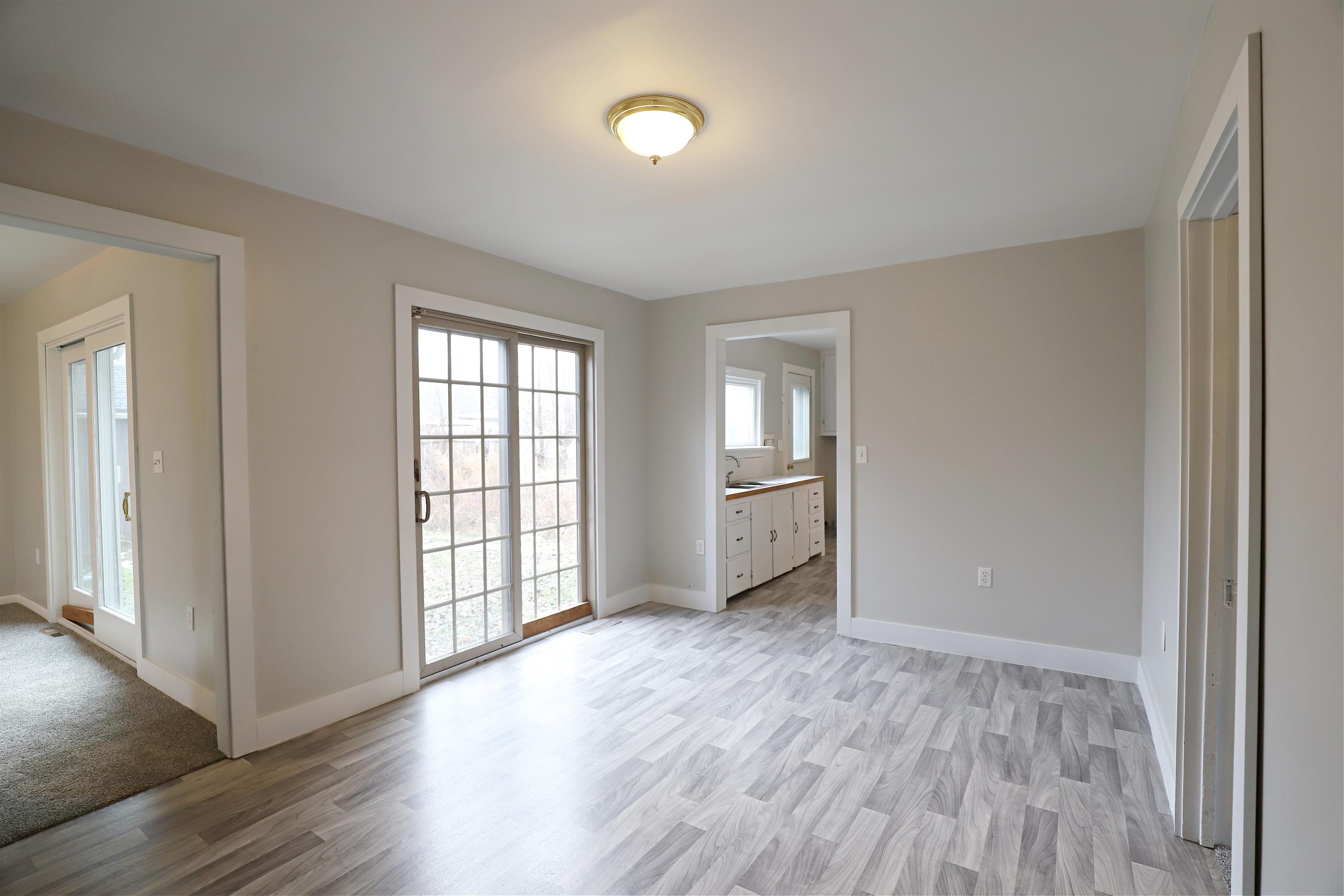 1450 Carman, Burton, MI 48529 Photo