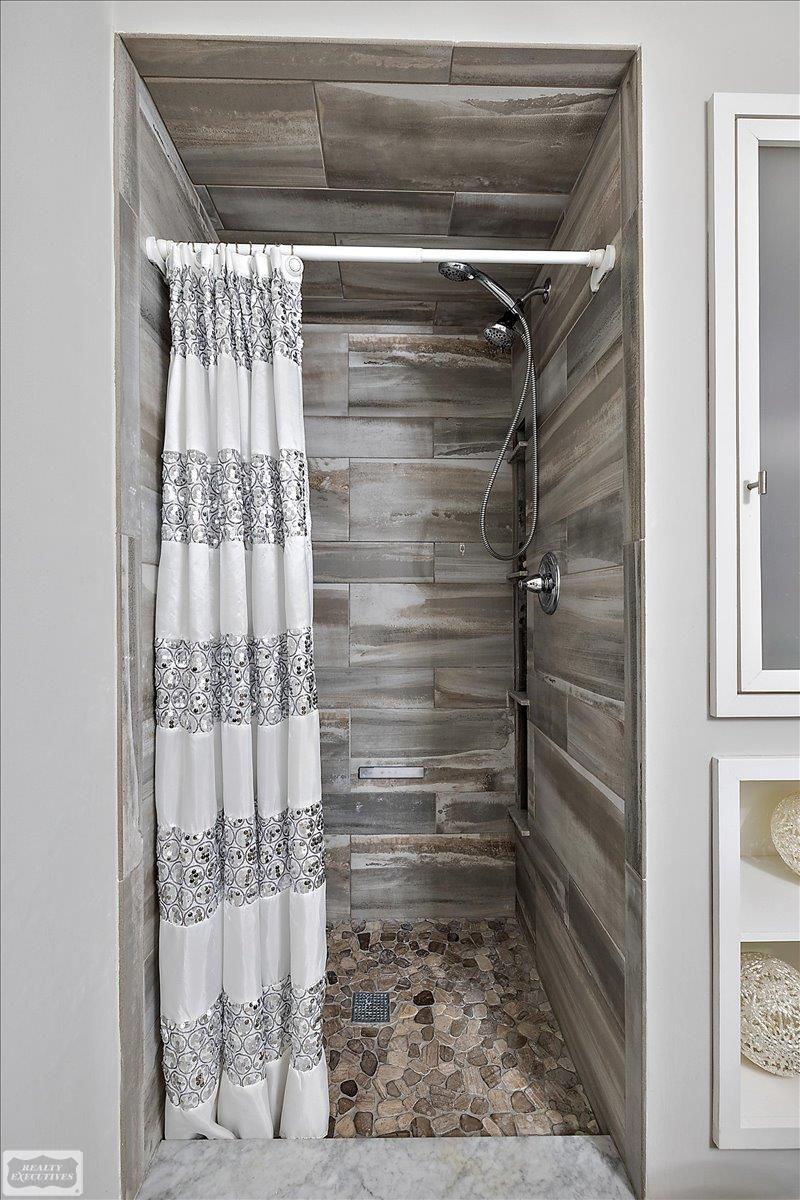 28737 Sheffield Ct Court, Chesterfield Twp, MI, 48047