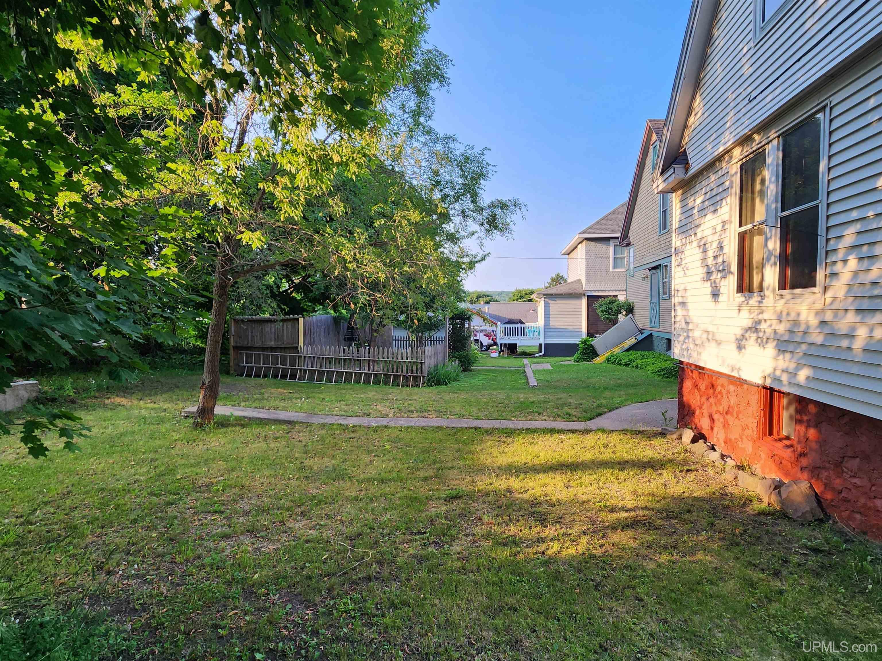 3rd image of 1115 Summit St, Hancock, MI 49930 | MLS# 50197074
