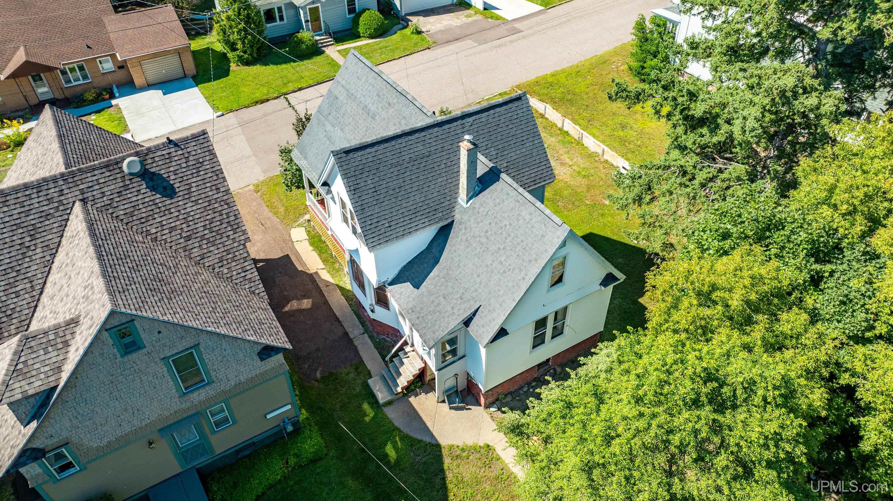 61st image of 1115 Summit St, Hancock, MI 49930 | MLS# 50197074