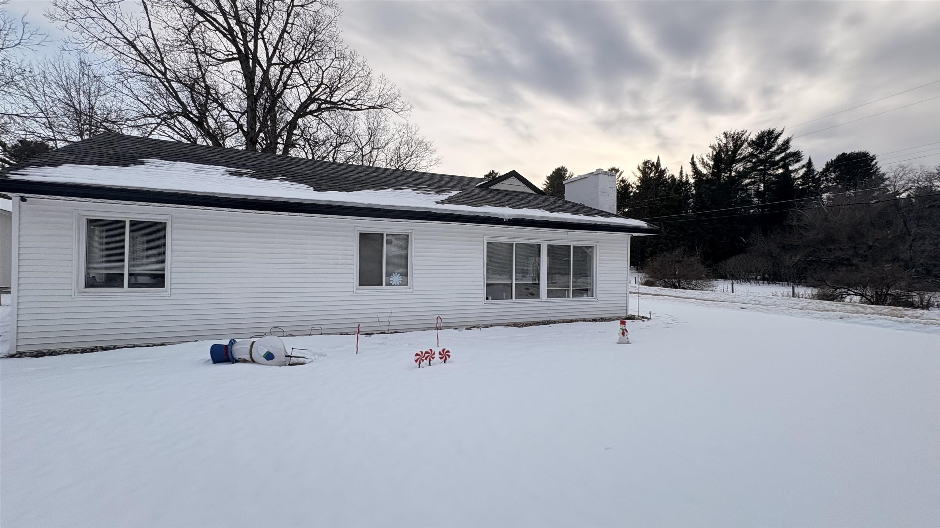 Homes for sale in Houghton Lake, MI | 607 W Federal Ave, Houghton Lake, MI 48629 | MLS# 50197177