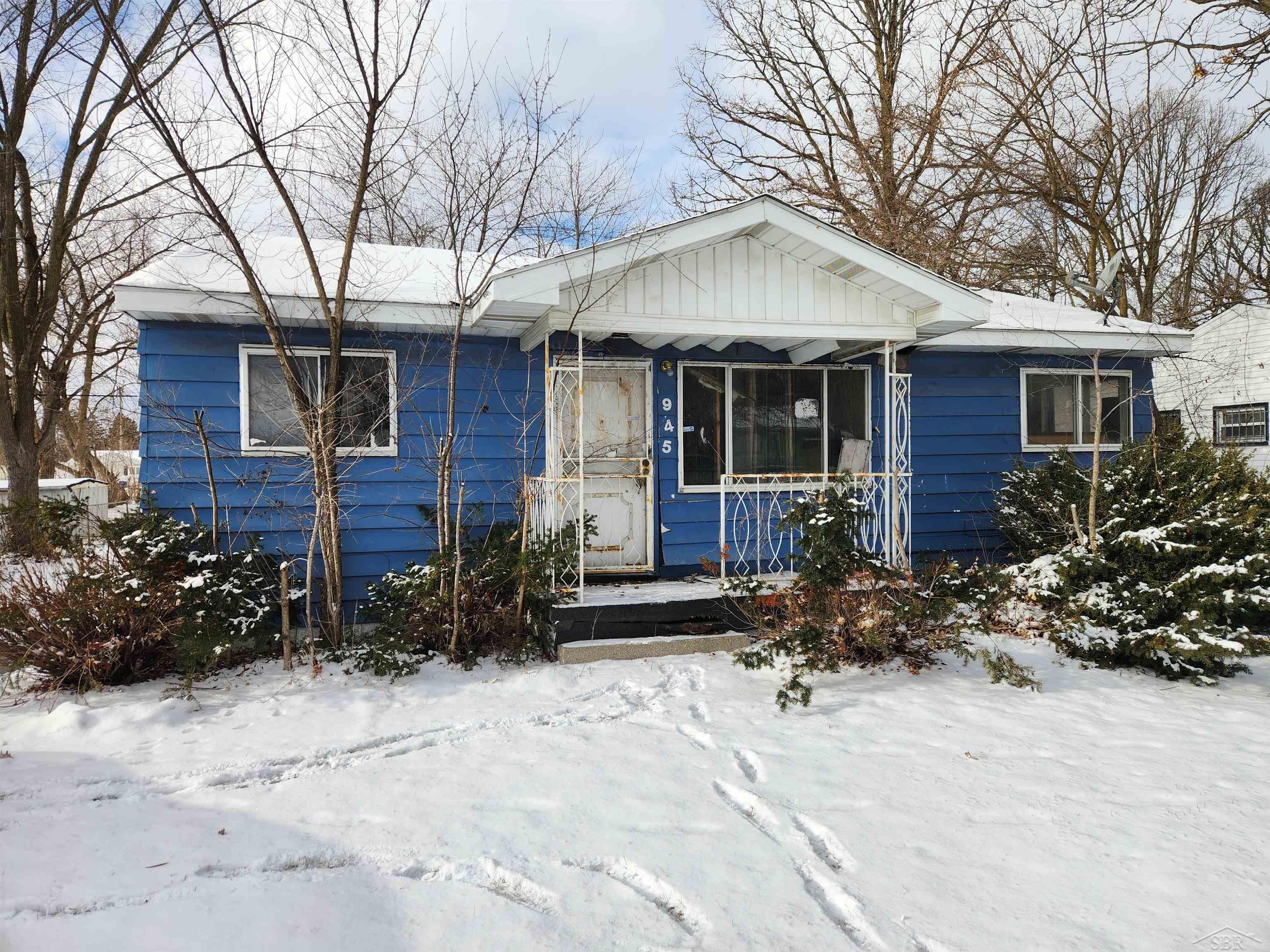 Homes for sale in Saginaw, MI | 945 S 27Th St, Saginaw, MI 48601 | MLS# 50197178