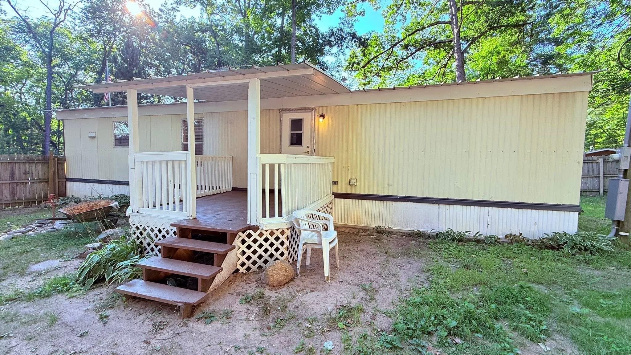 Road, Harrison, MI, 48625