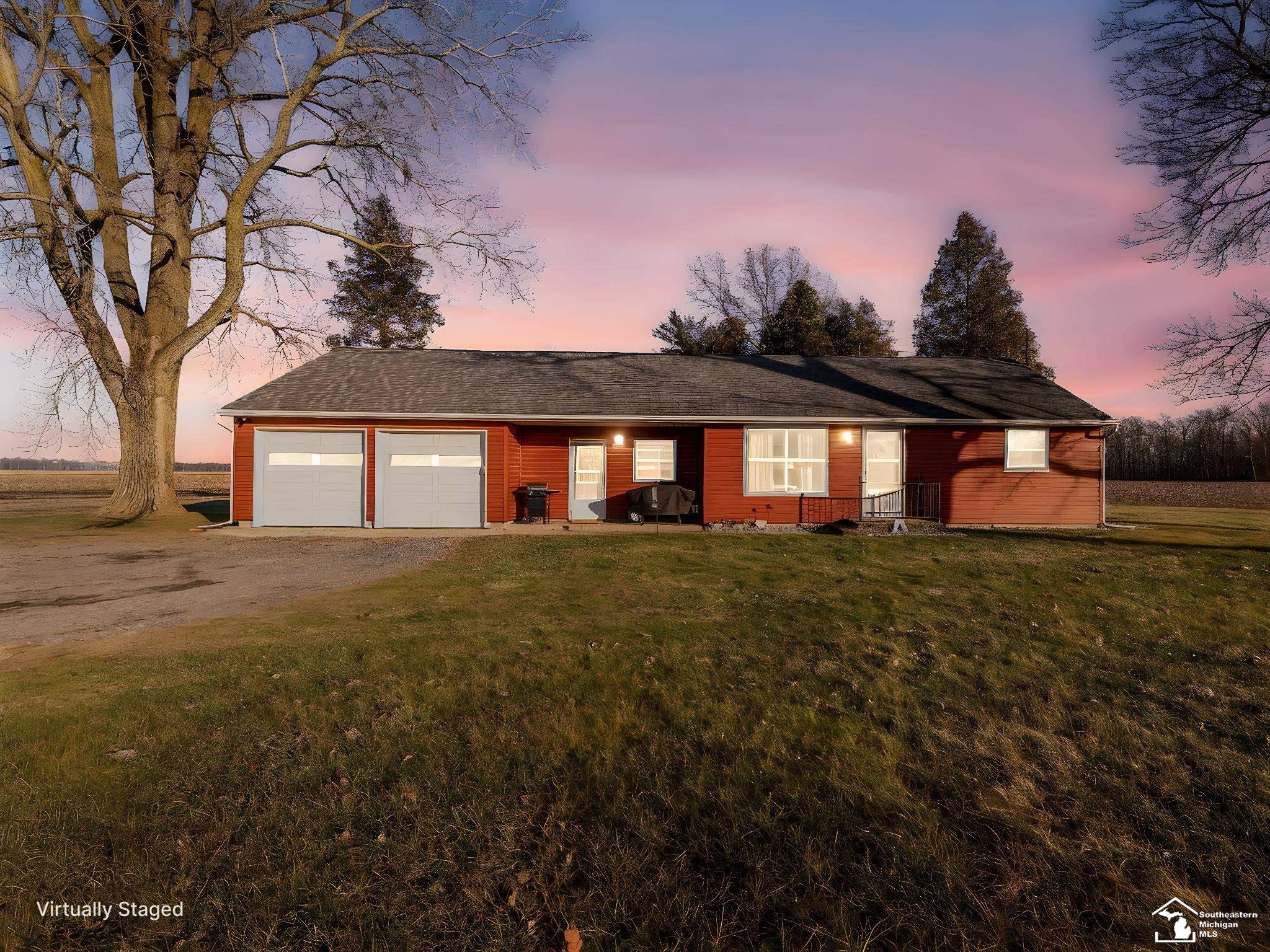 Petersburg, MI, 49270