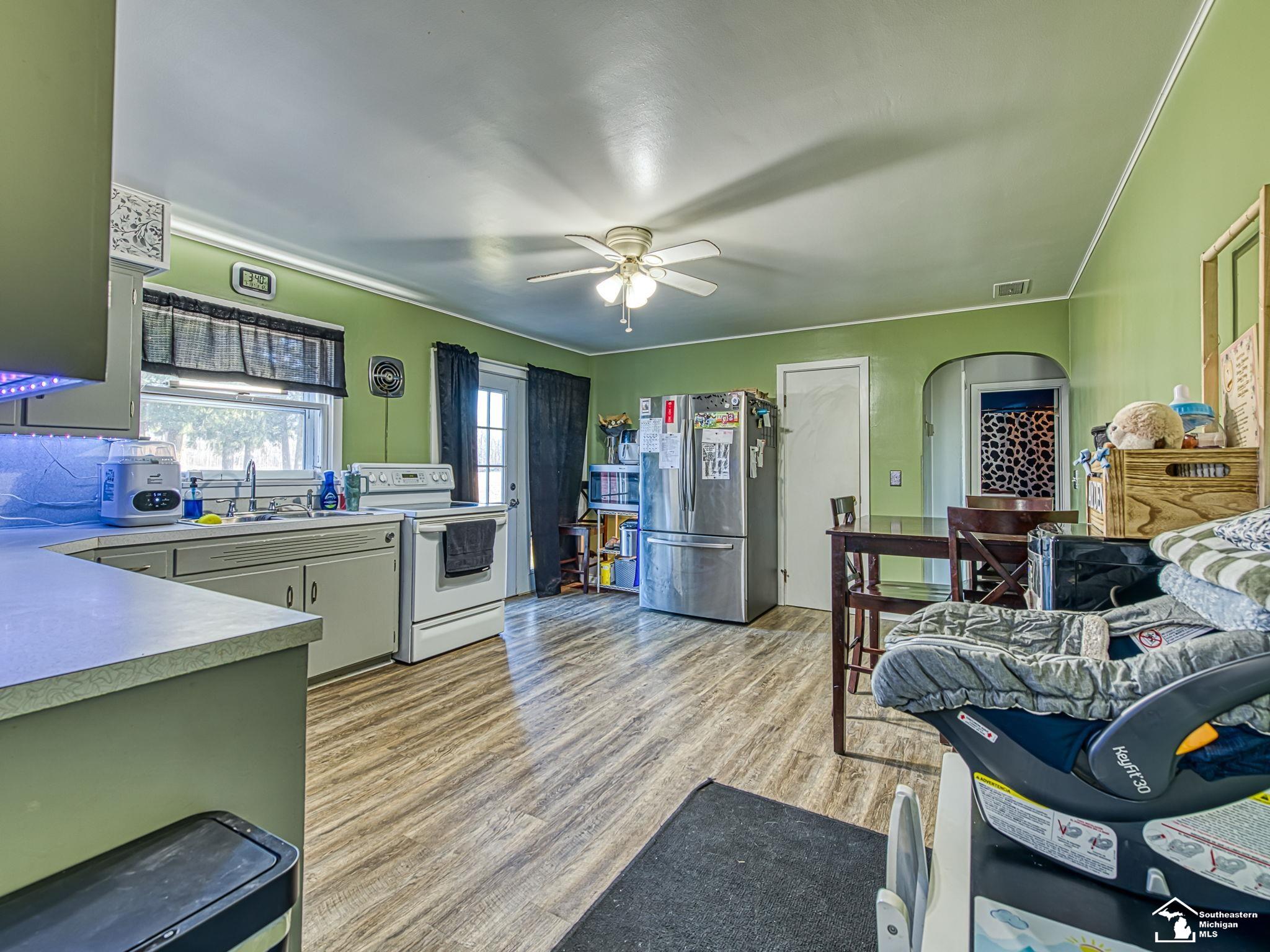 Petersburg, MI, 49270