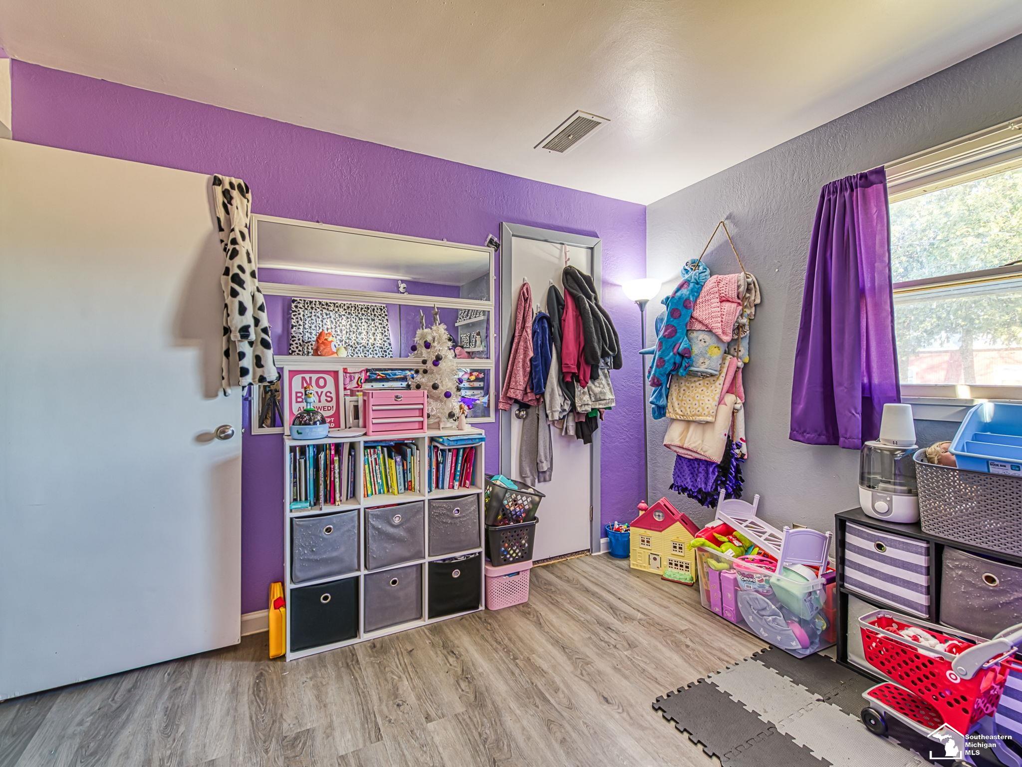 Petersburg, MI, 49270