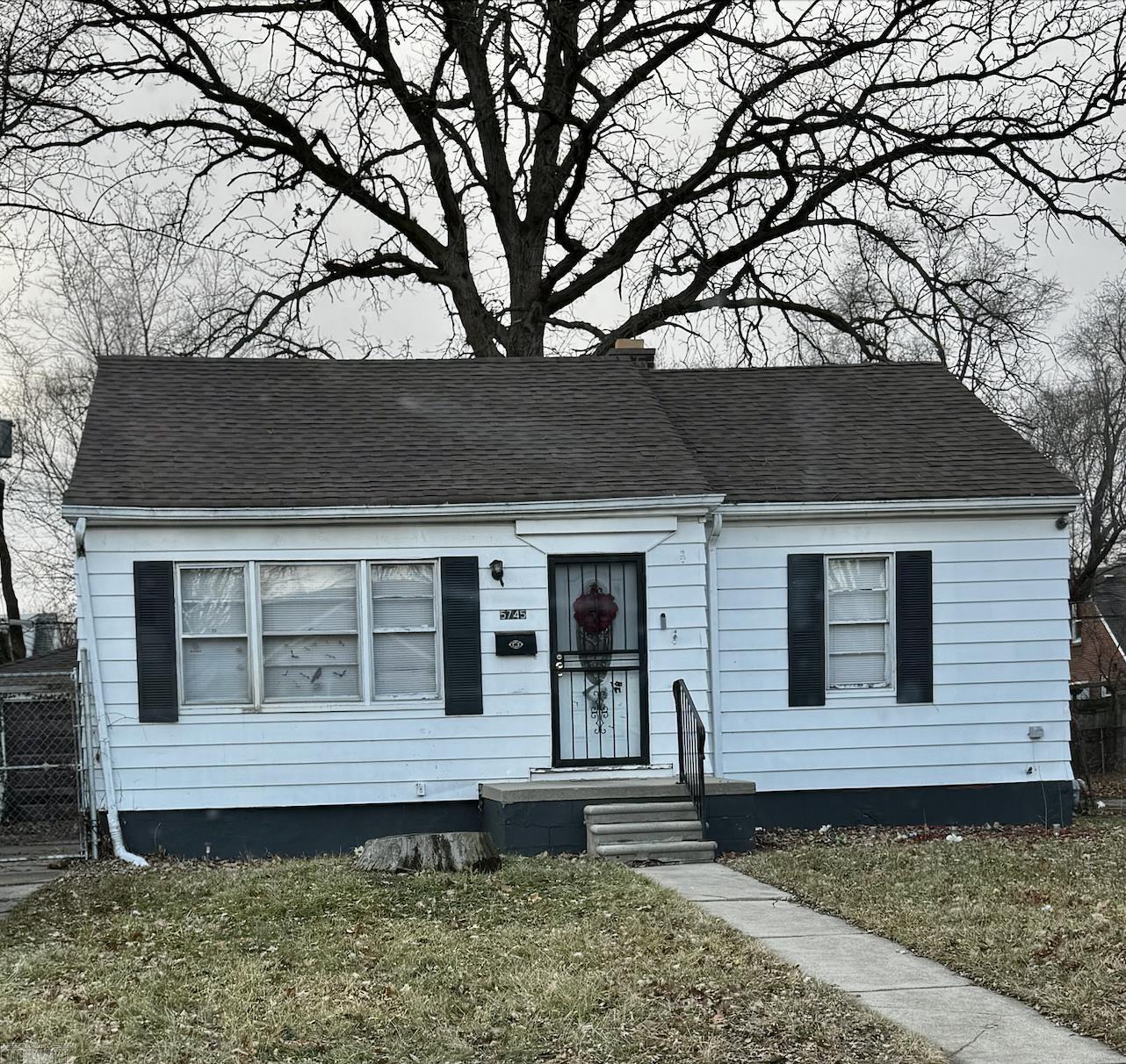 224 S SE Kenbrook Street, Grand Rapids, MI, 49548