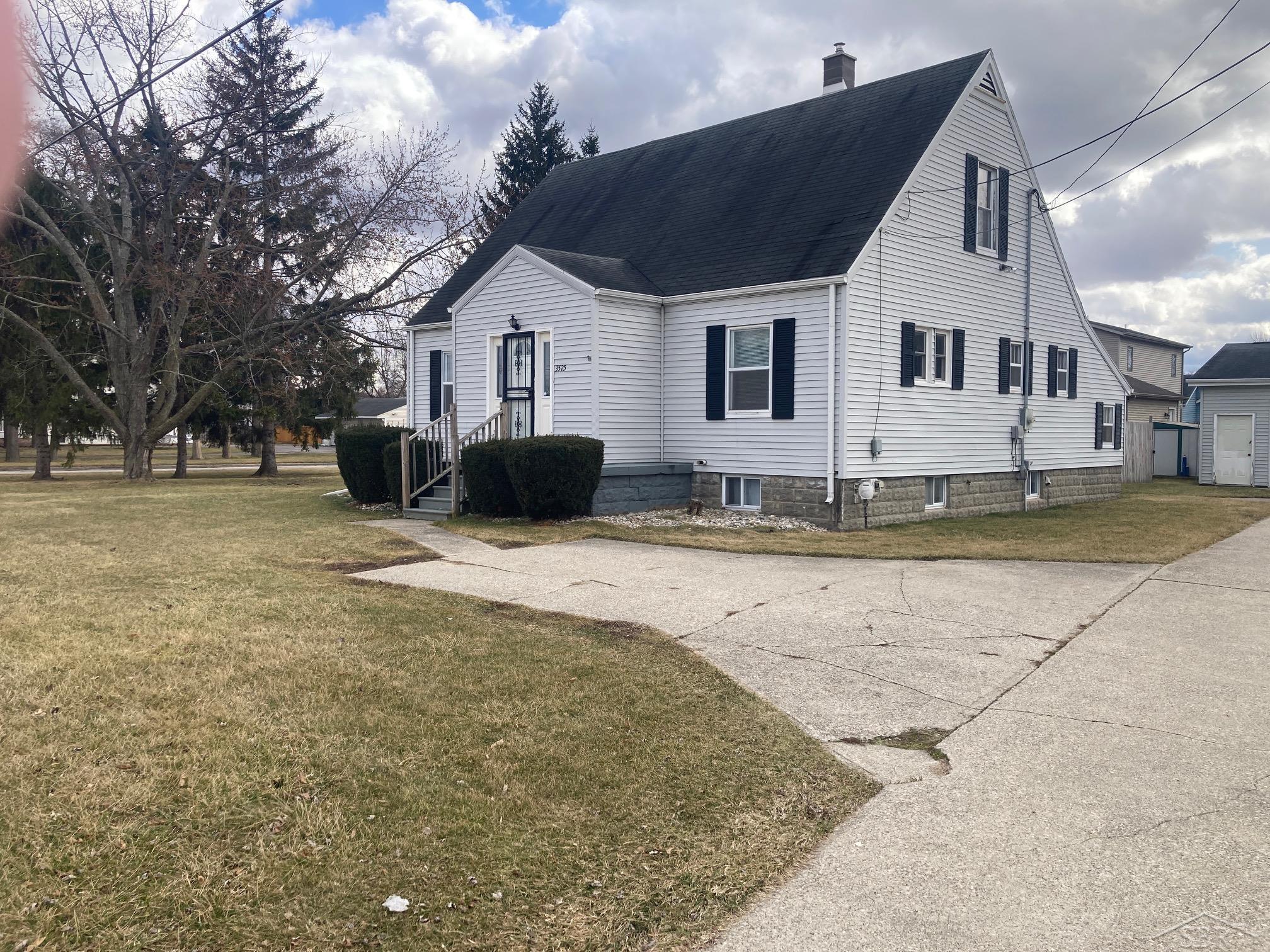3525 Shattuck Road, Saginaw, MI, 48603