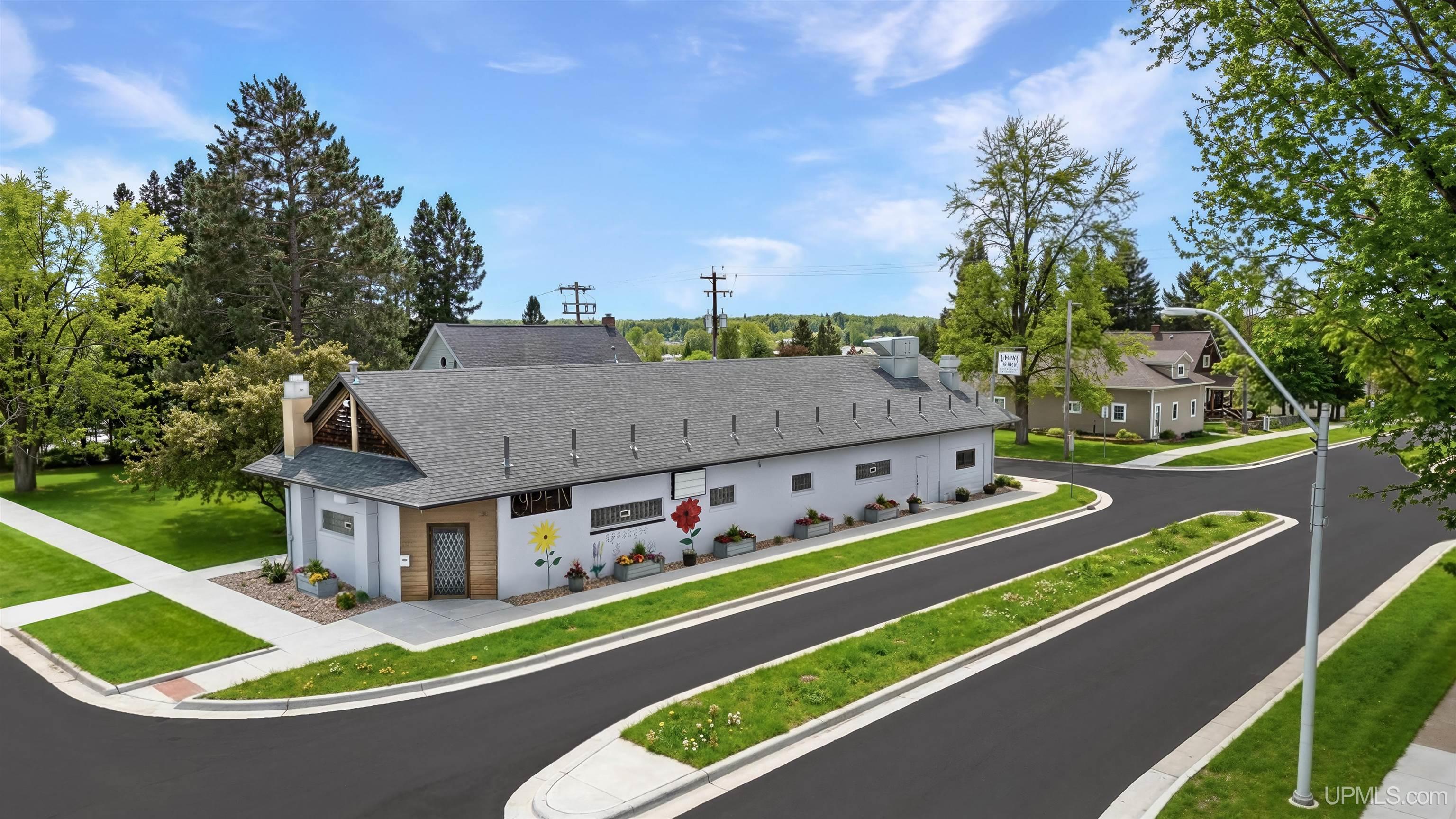 Commercial Listing MLS Number 50197464
