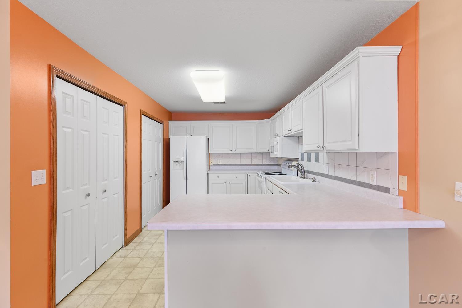 2303 Lakewood Drive, Adrian, MI, 49221