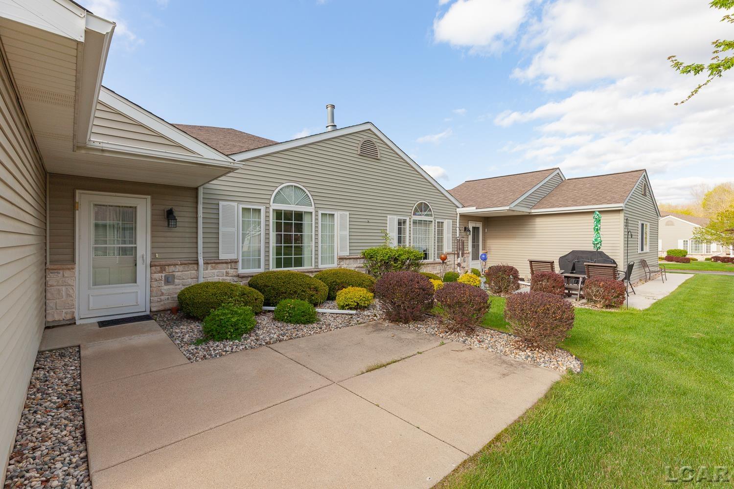 2303 Lakewood Drive, Adrian, MI, 49221