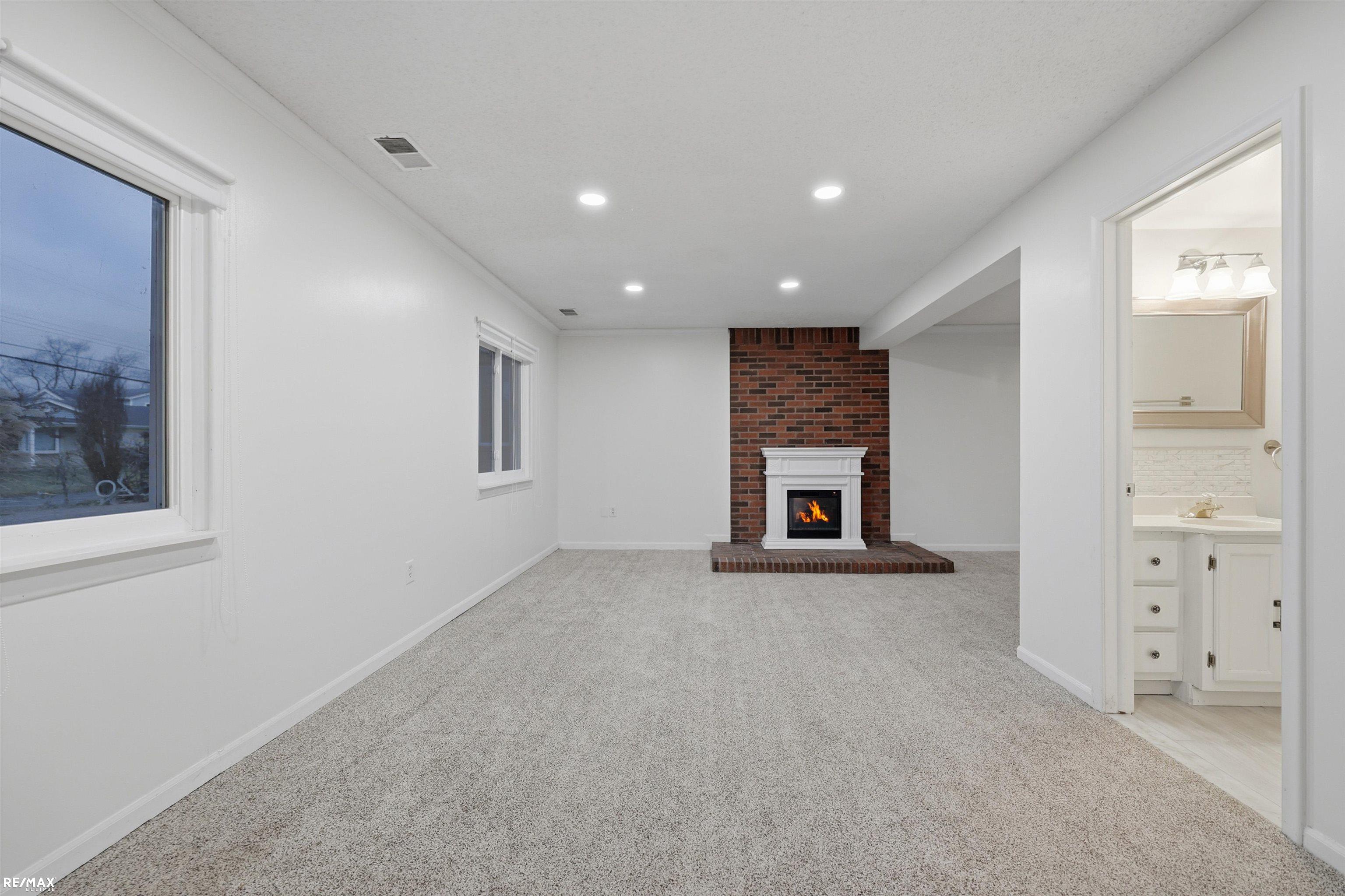 38044 Mallast Street, Harrison Twp, MI, 48045