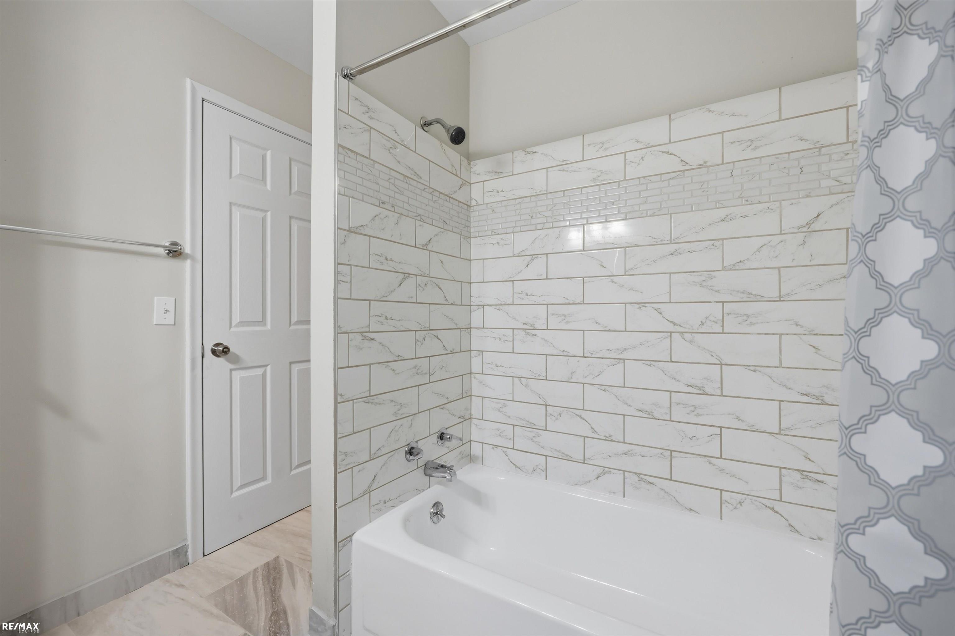 38044 Mallast Street, Harrison Twp, MI, 48045