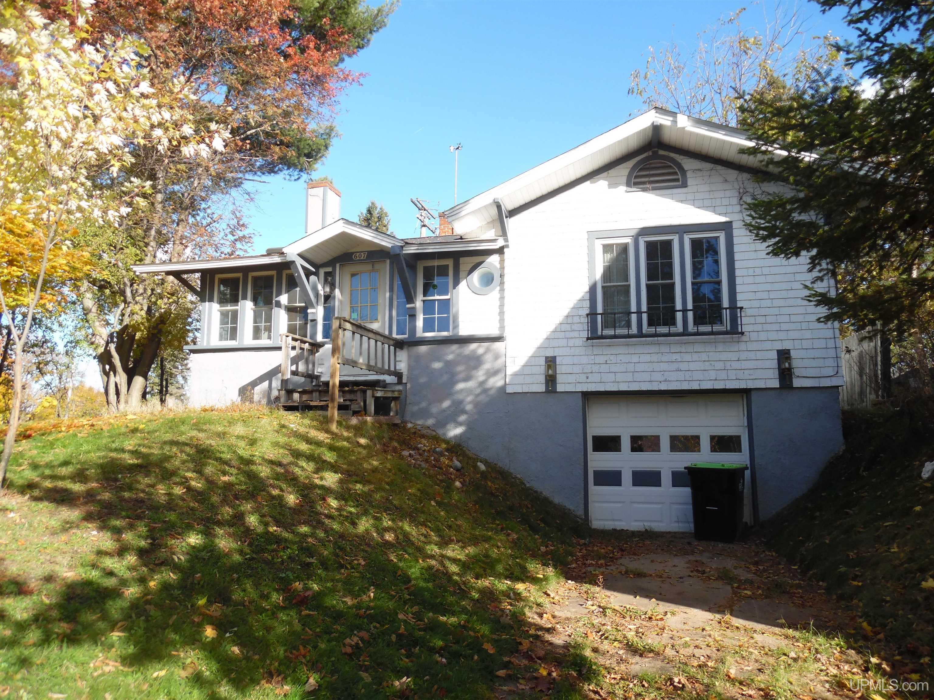 607 Washington Avenue, Iron River, MI, 49935