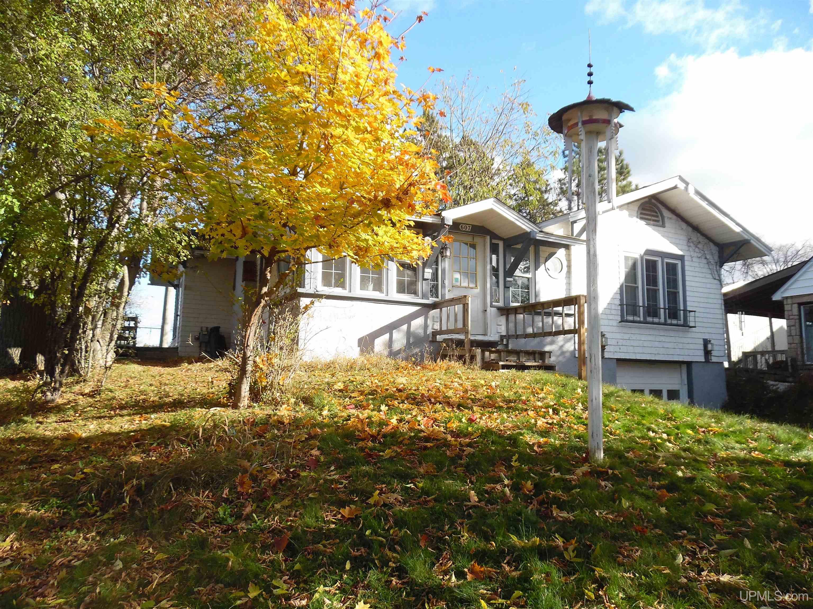 607 Washington Avenue, Iron River, MI, 49935