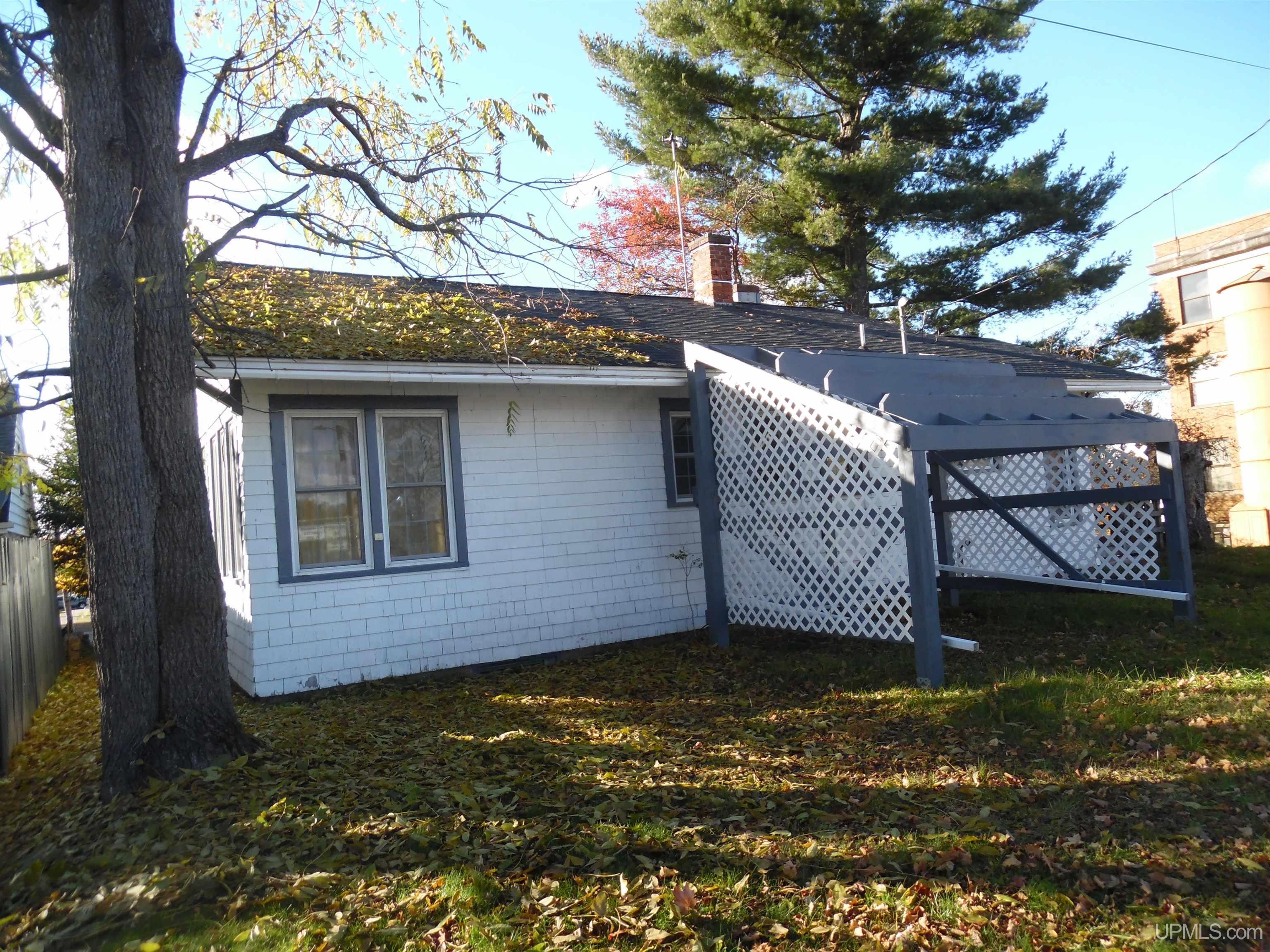 607 Washington Avenue, Iron River, MI, 49935