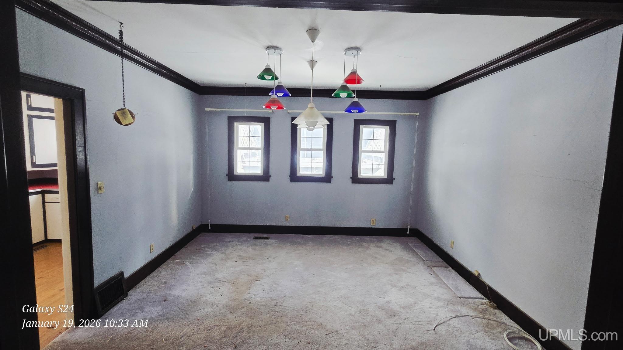 607 Washington Avenue, Iron River, MI, 49935