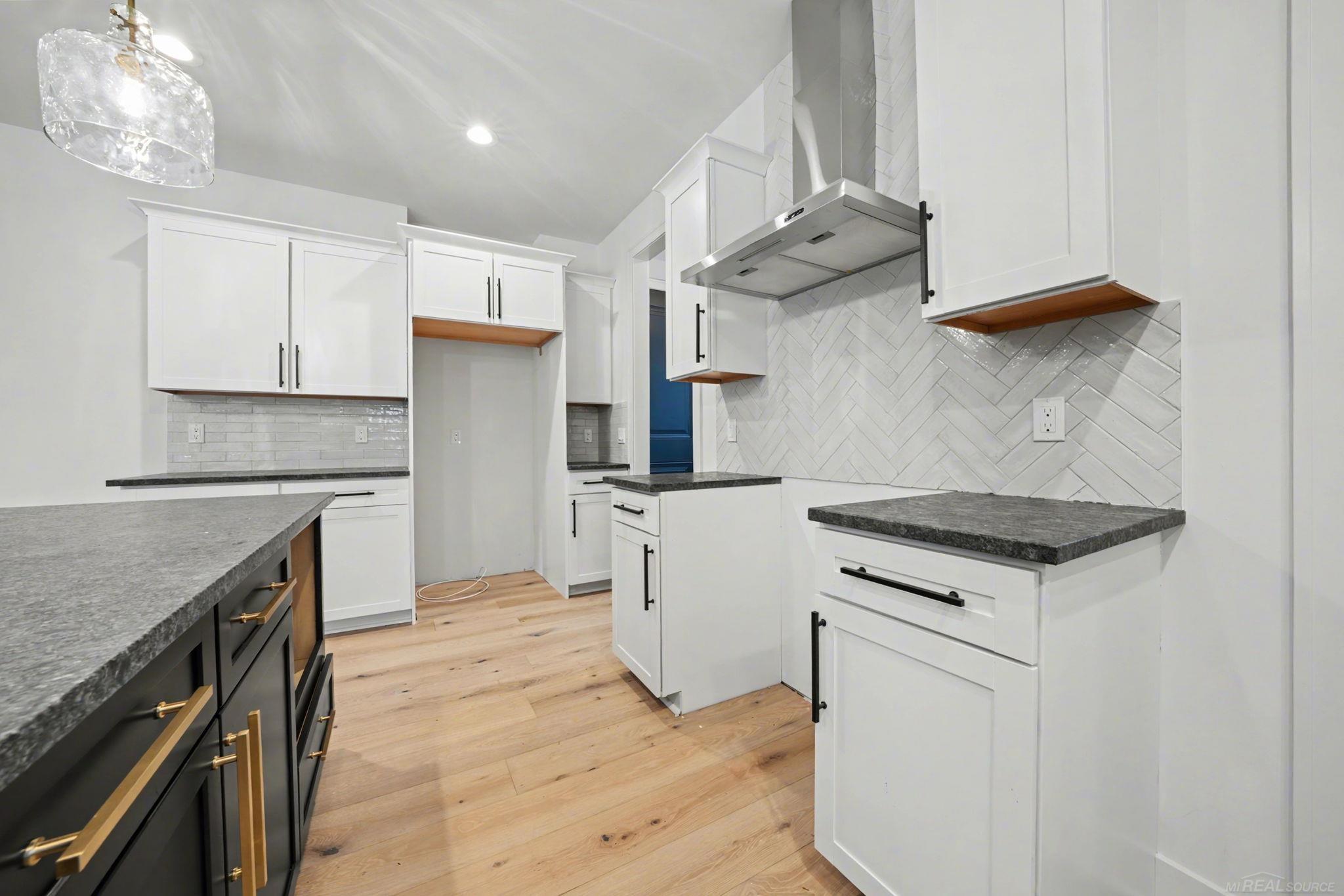 54729 Camden Court, Shelby Twp, MI, 48316