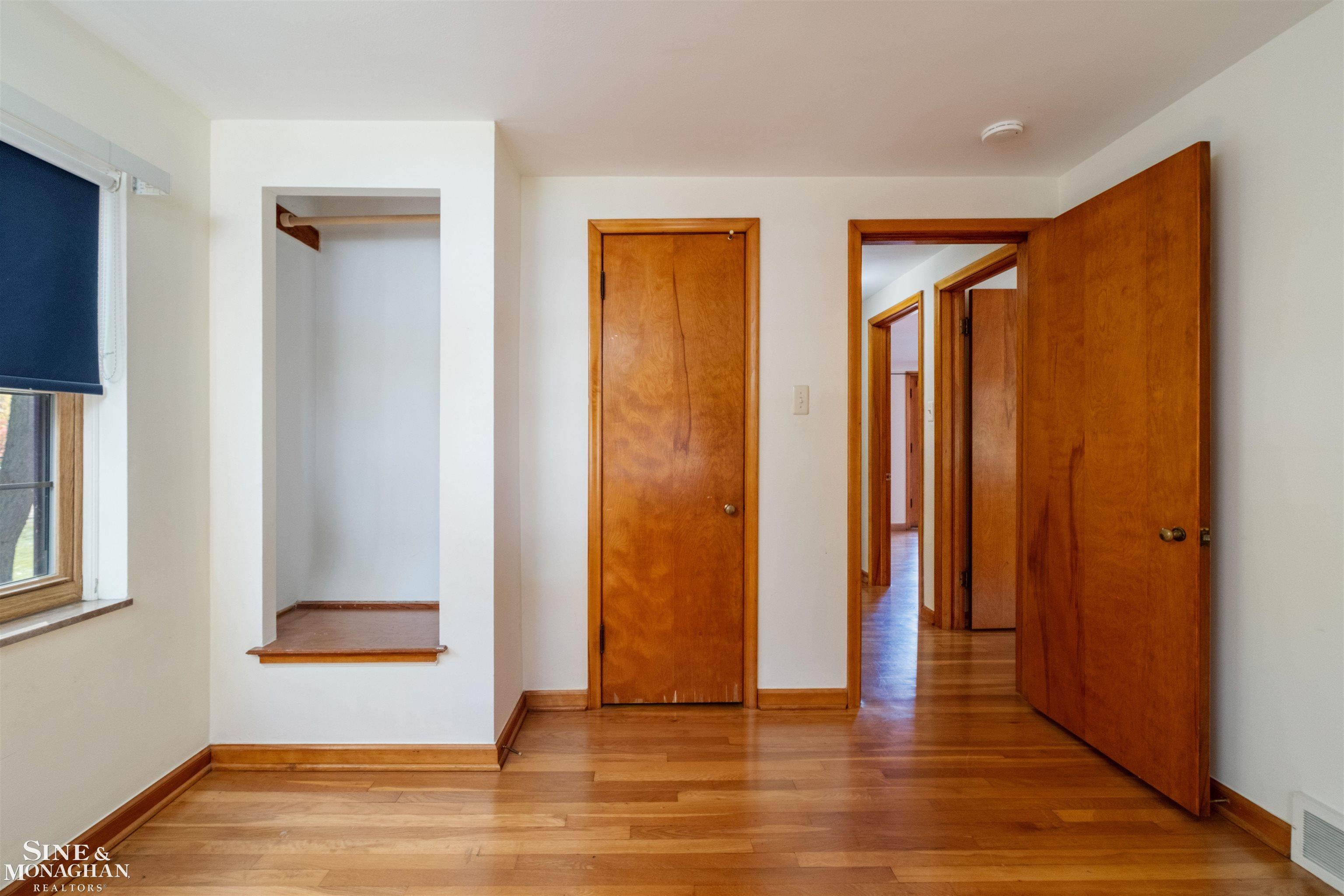 Grosse Pointe Farms, MI, 48236