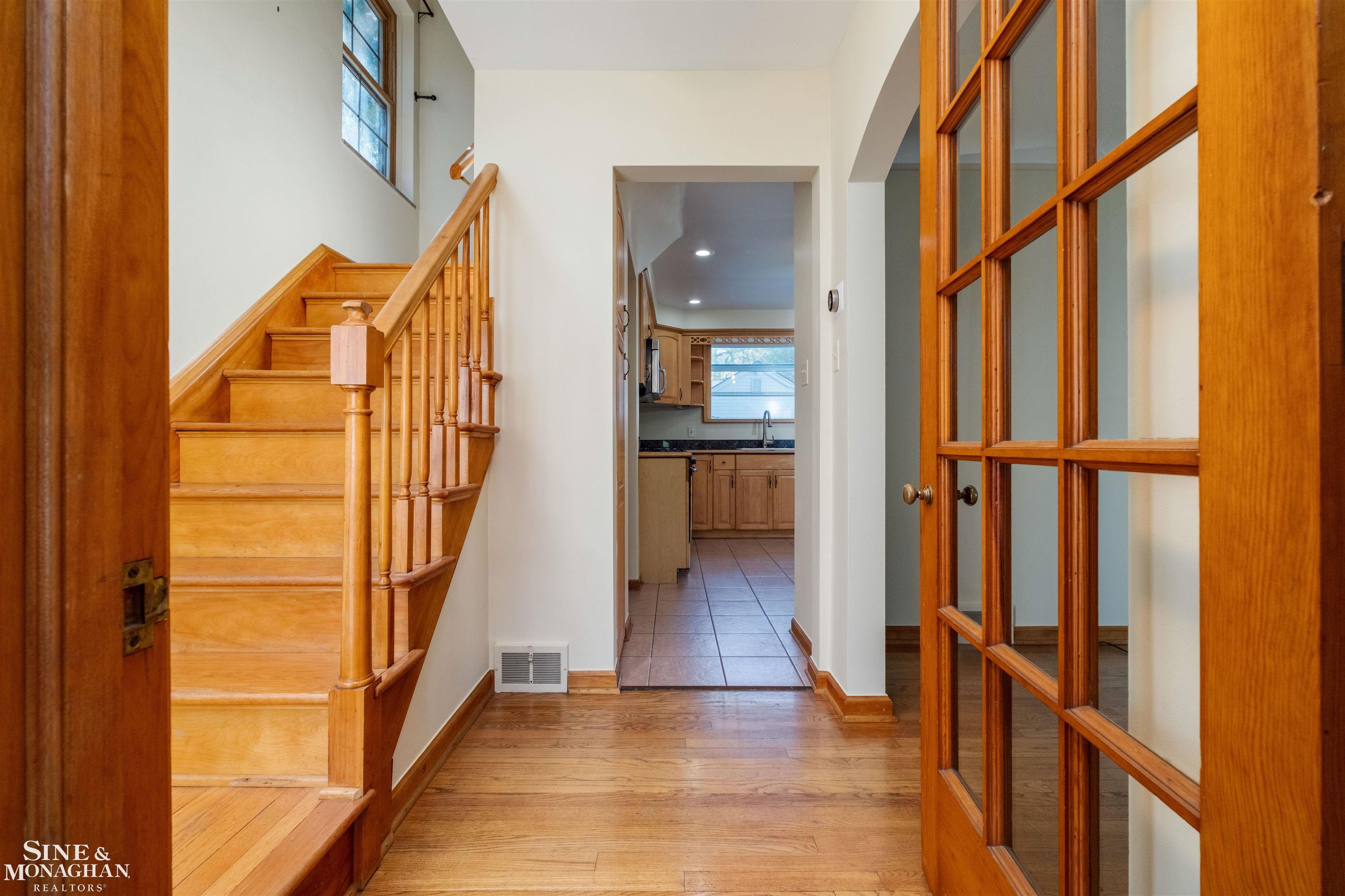 Grosse Pointe Farms, MI, 48236