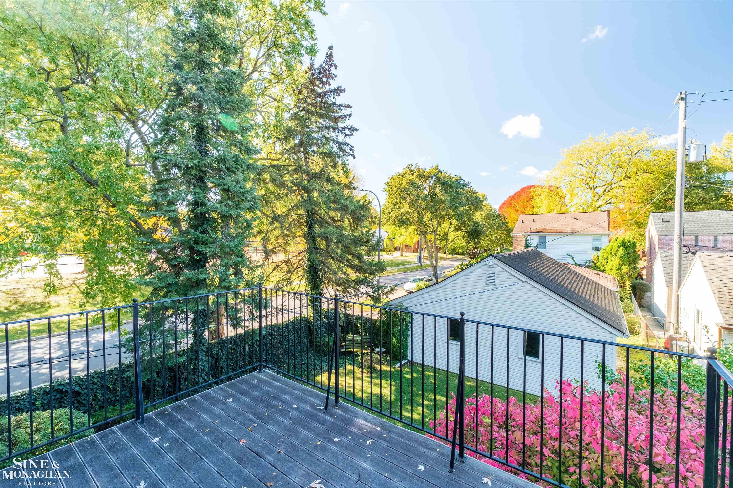 Grosse Pointe Farms, MI, 48236