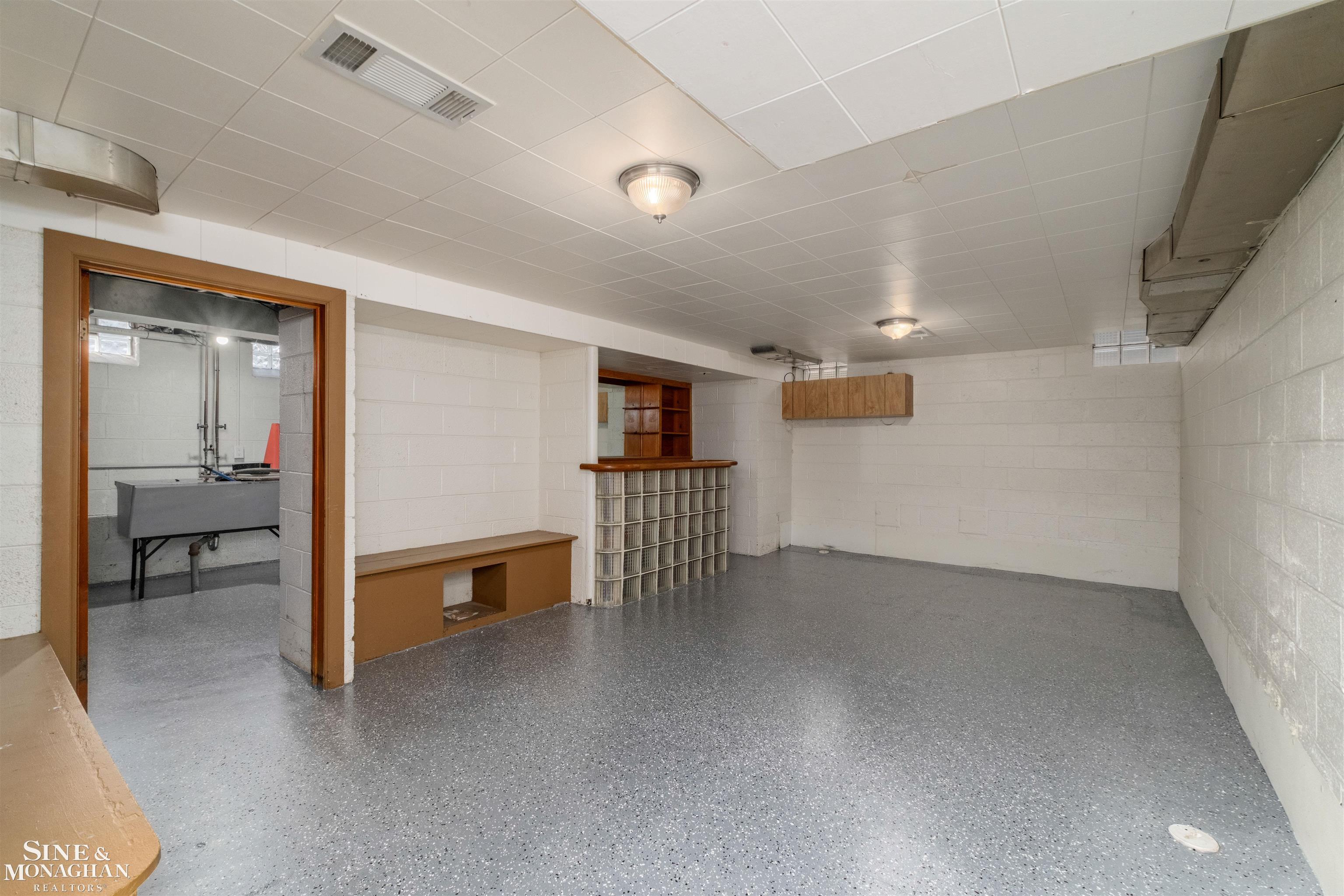 Grosse Pointe Farms, MI, 48236