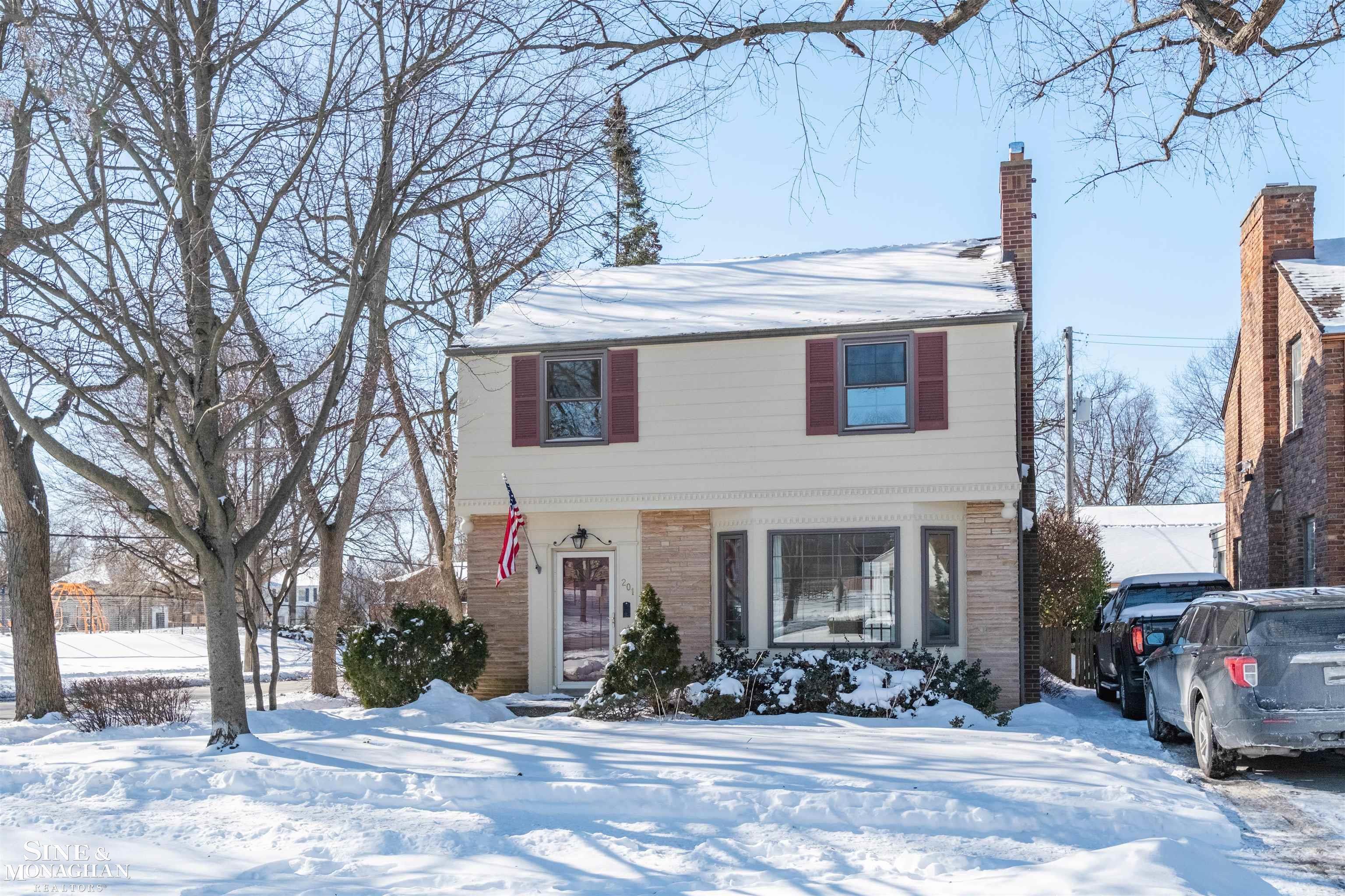 Grosse Pointe Farms, MI, 48236