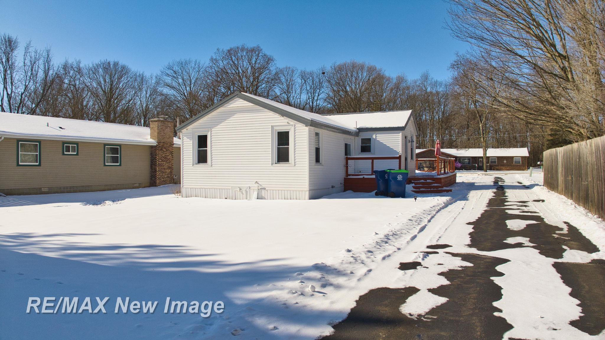 2845 Weigl Road, Saginaw, MI, 48609