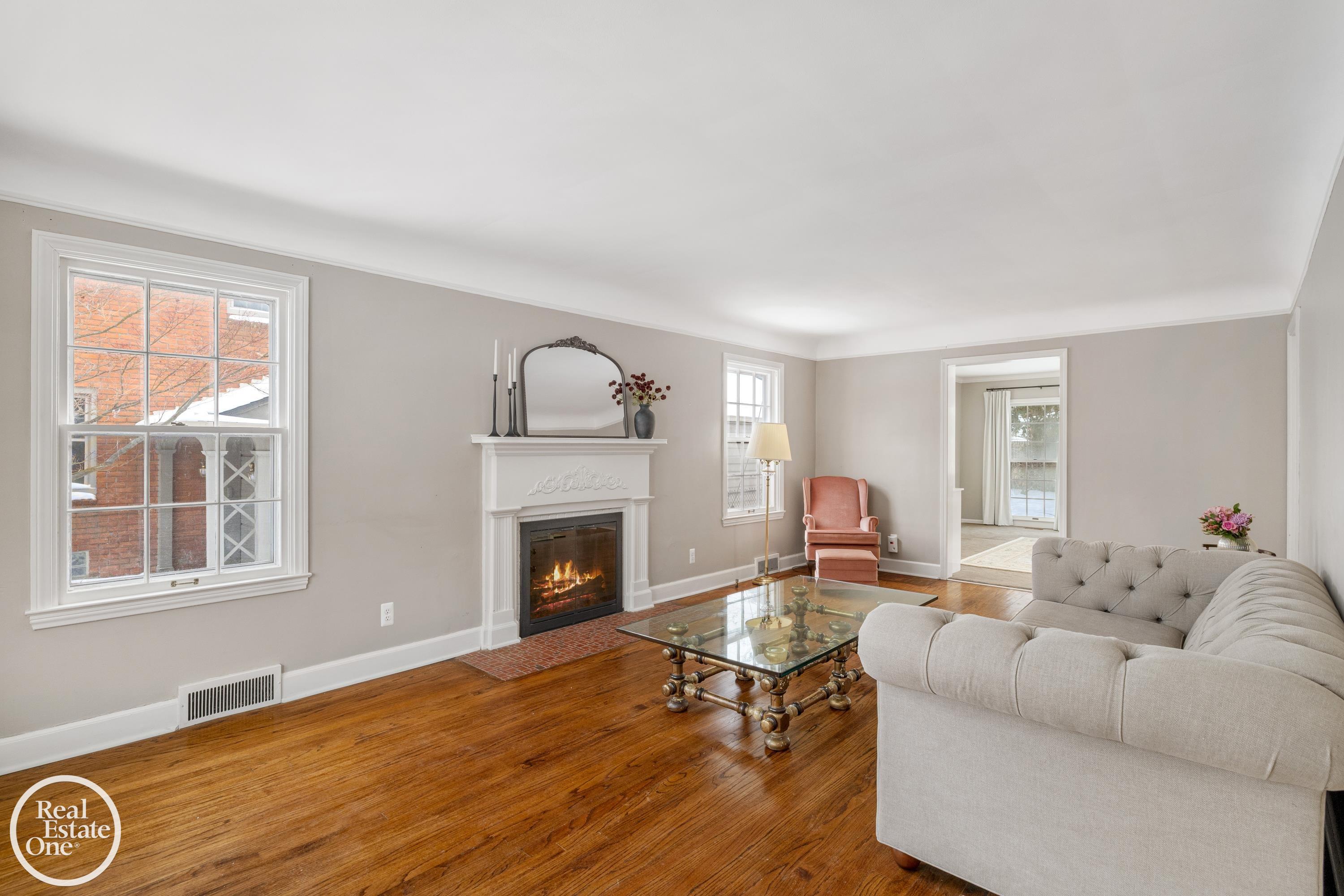 Homes for sale in Grosse Pointe City Wayne, MI | 781 Loraine St, Grosse Pointe City Wayne, MI 48230 | MLS# 58050198258