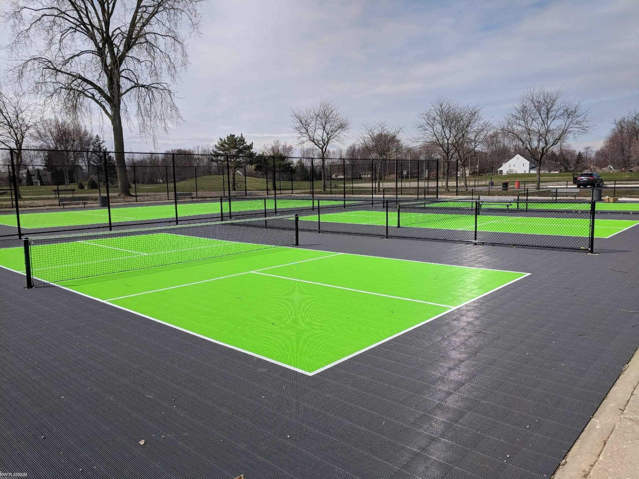 Sterling Heights, MI, 48310