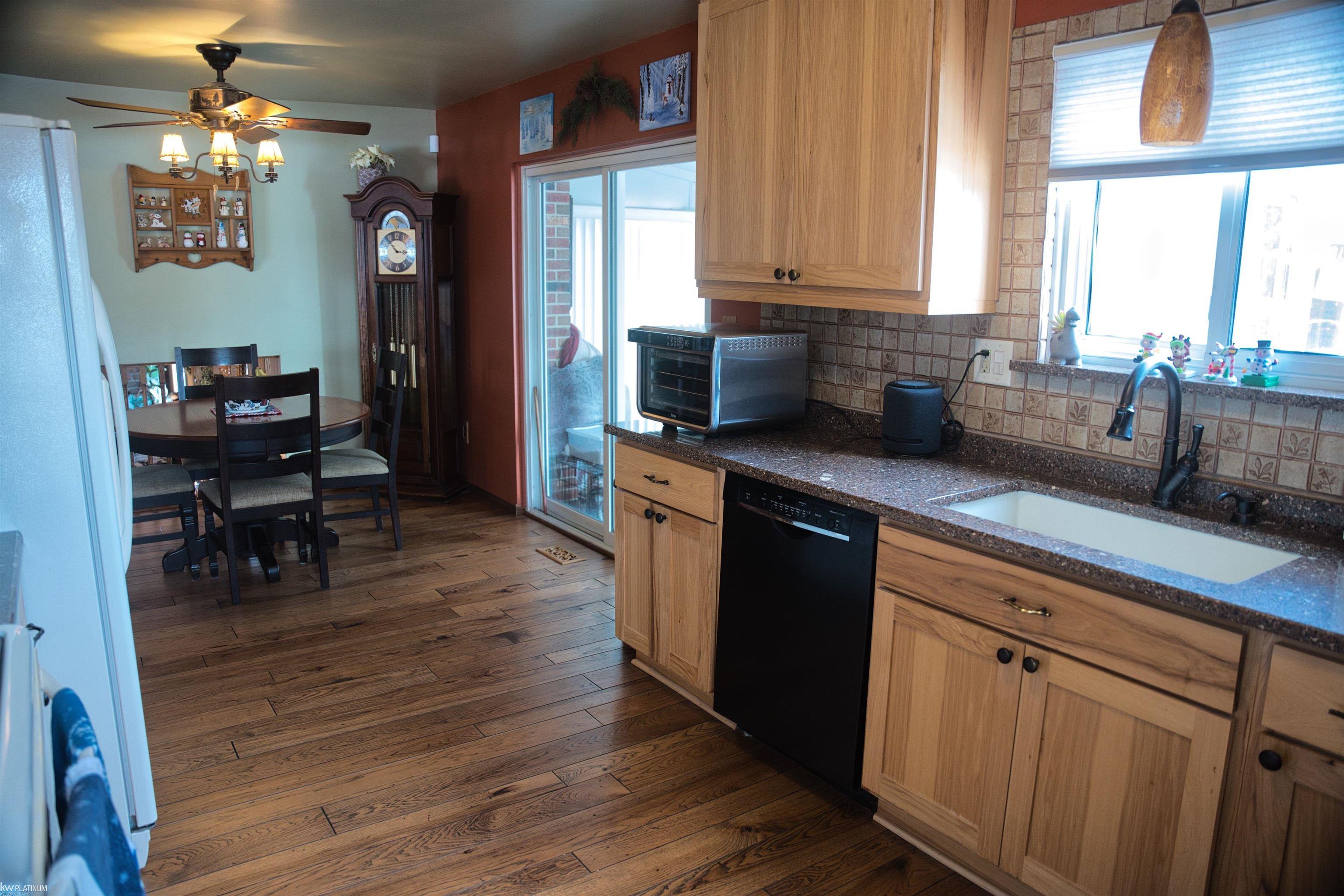 Sterling Heights, MI, 48310