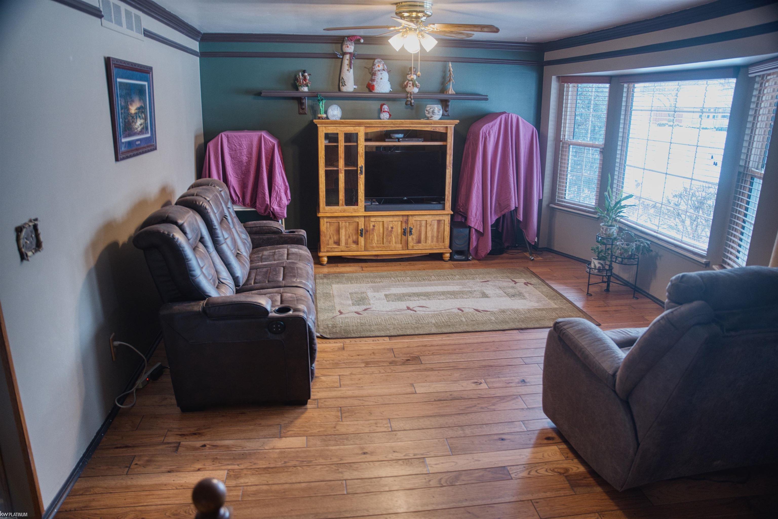 Sterling Heights, MI, 48310