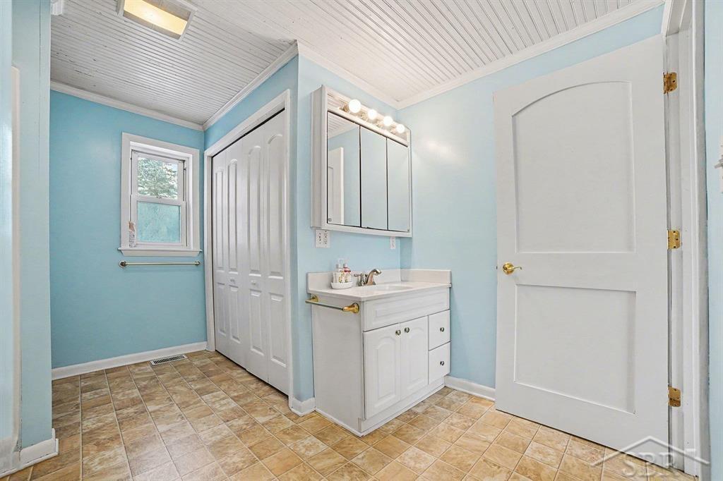 11851 N Crystal Road photo 23