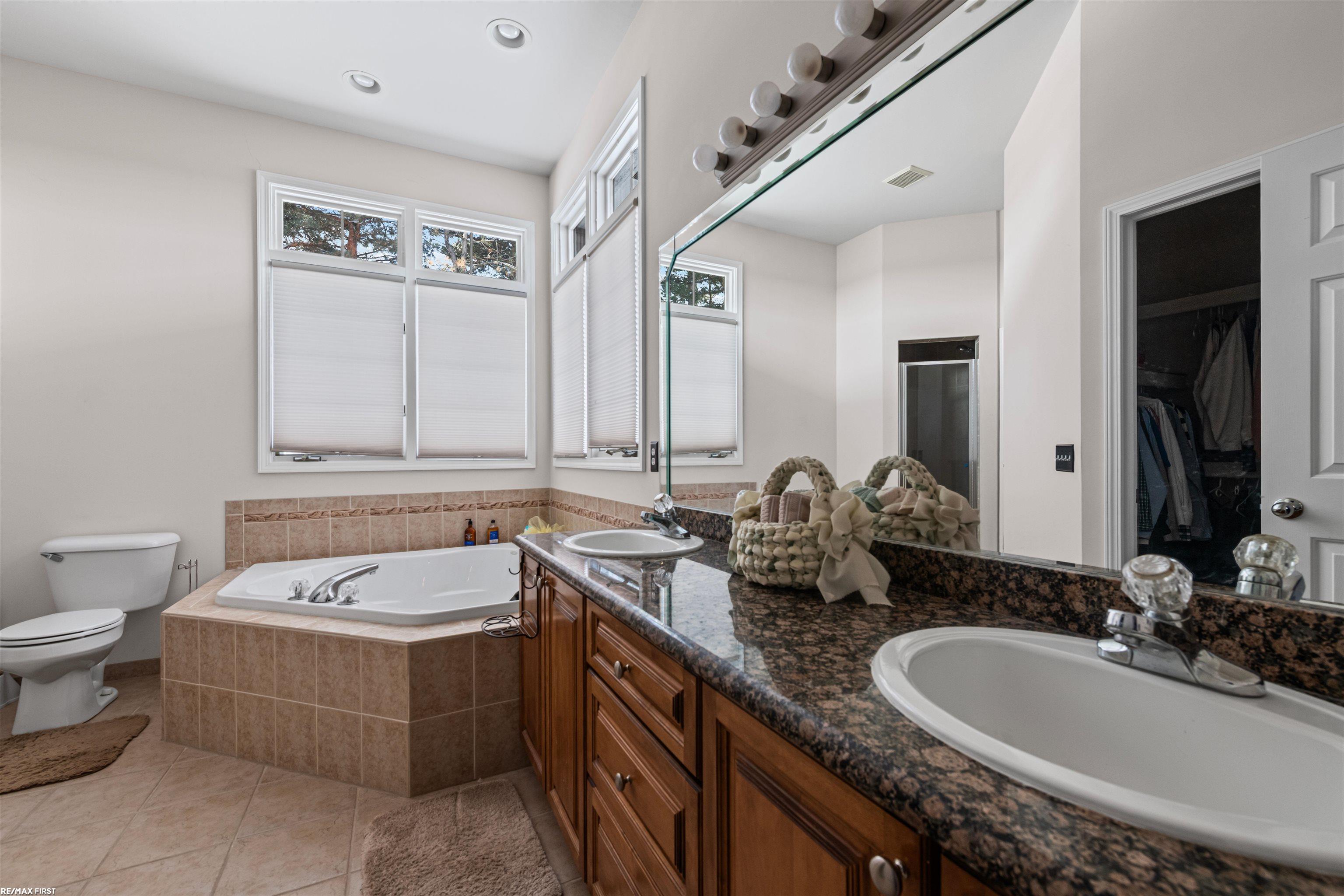 Shelby Twp, MI, 48315