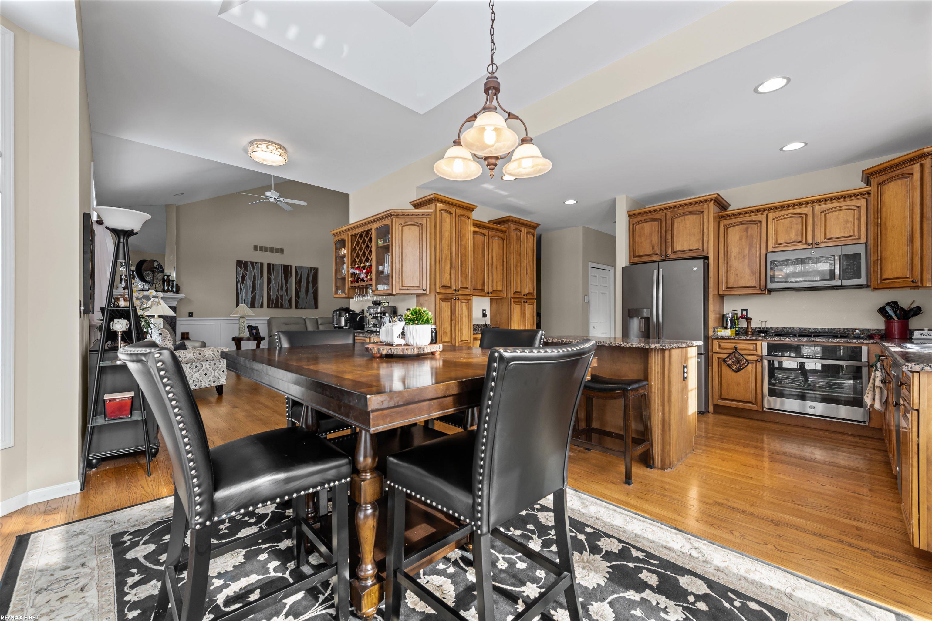 Shelby Twp, MI, 48315