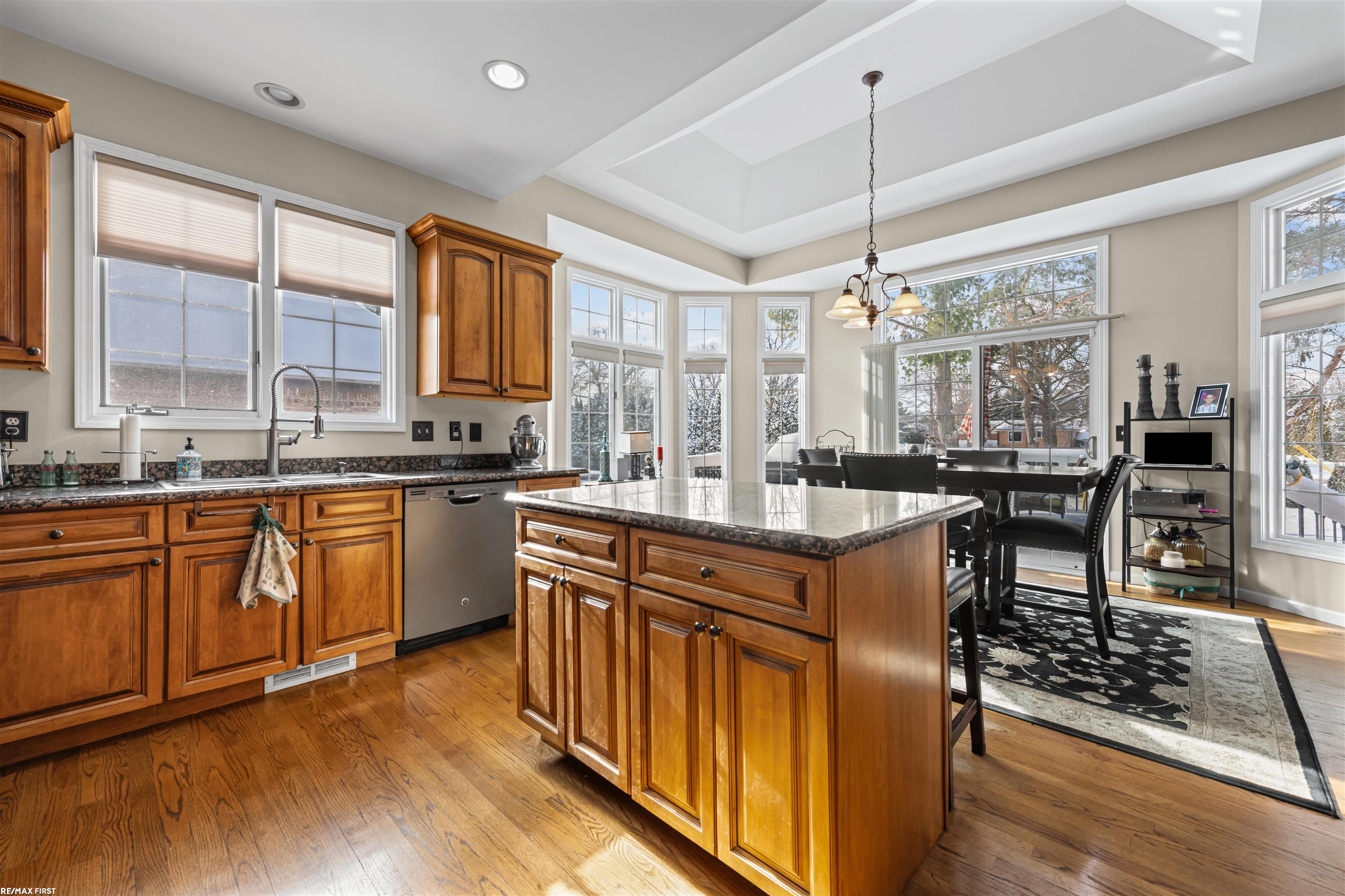 Shelby Twp, MI, 48315