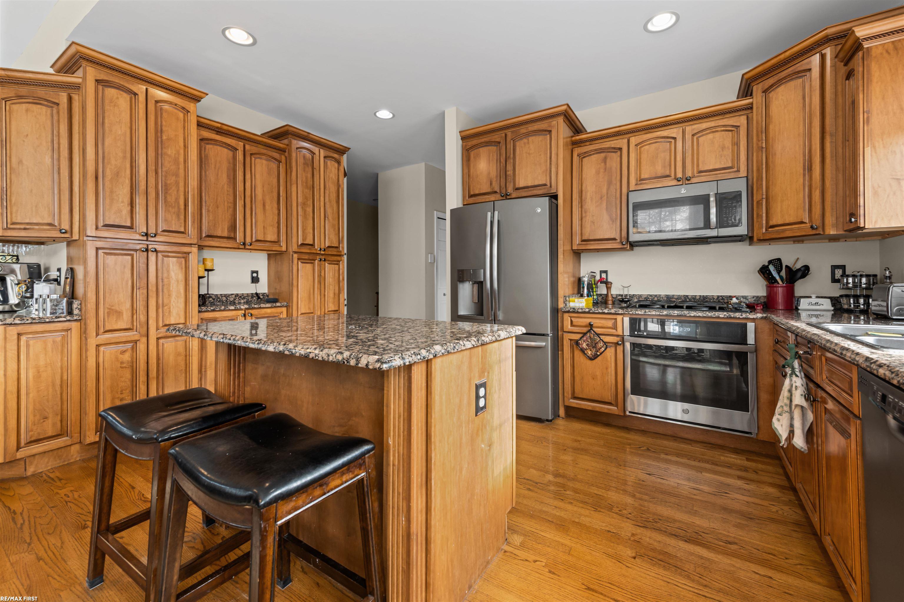 Shelby Twp, MI, 48315