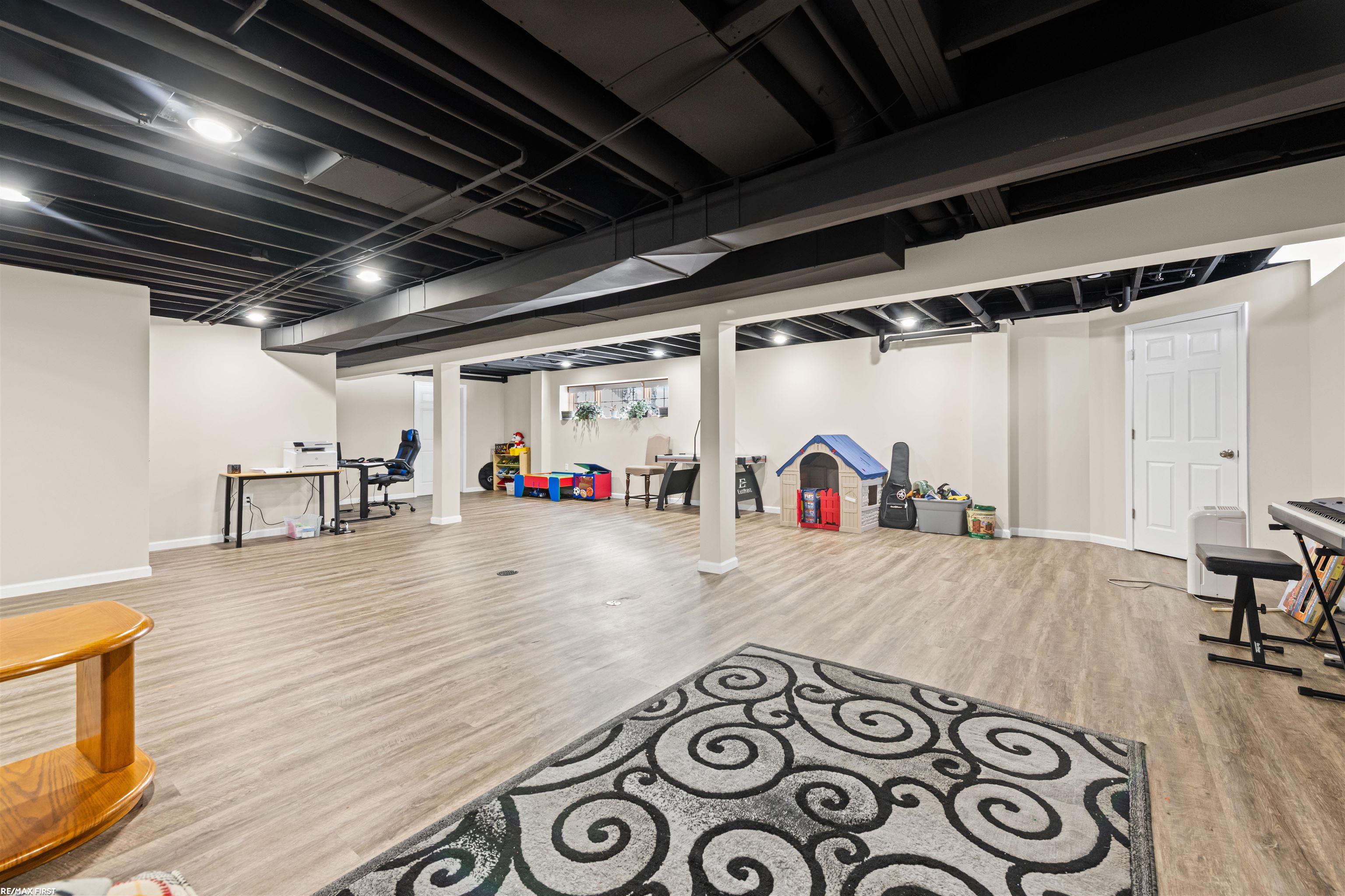 Shelby Twp, MI, 48315